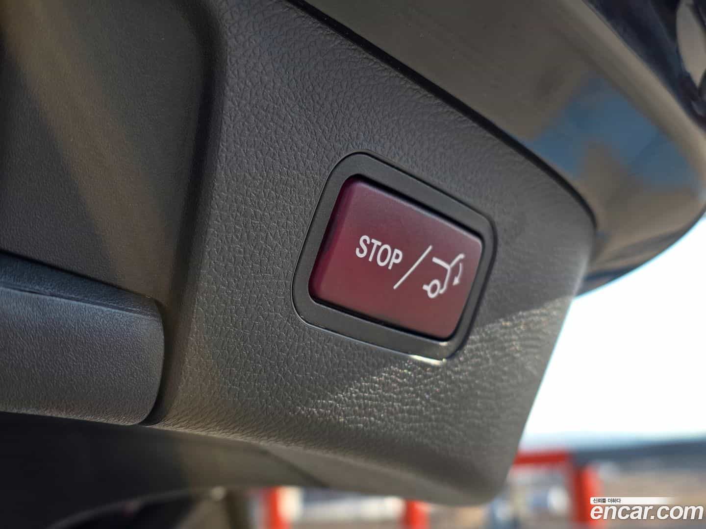 GLA-Class Mercedes-Benz 2019.5-OPTION-023