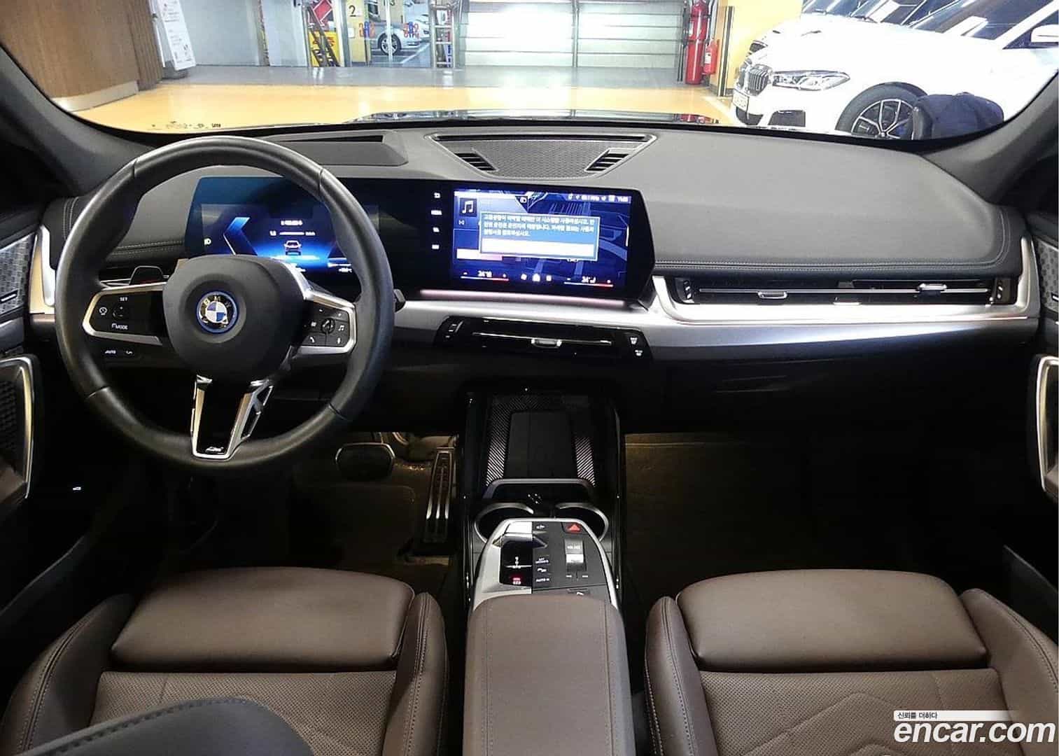 iX1 BMW 2025.1-INNER-007