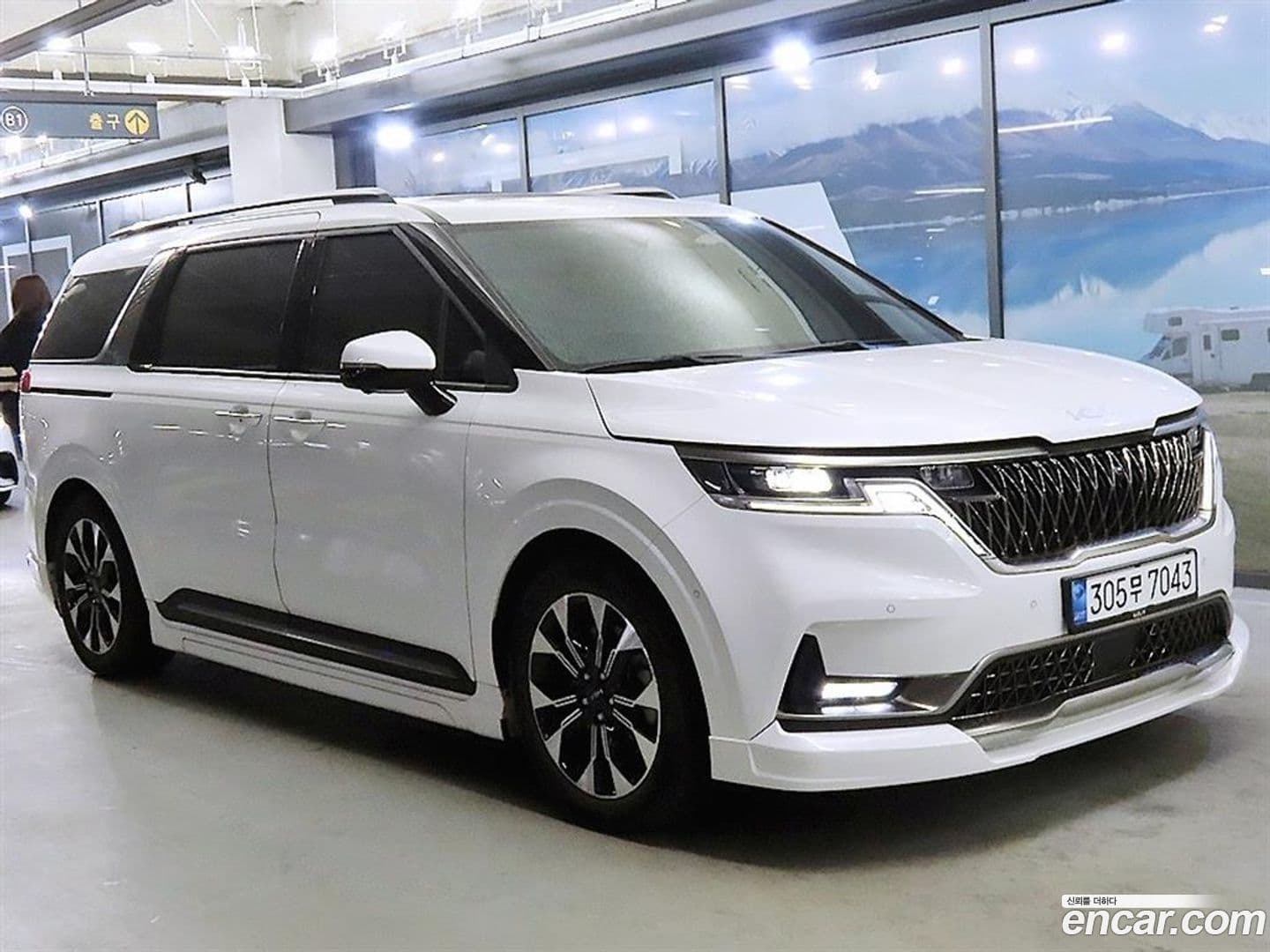 Main__Slider__Photo:Canival Kia 2023.0-0
