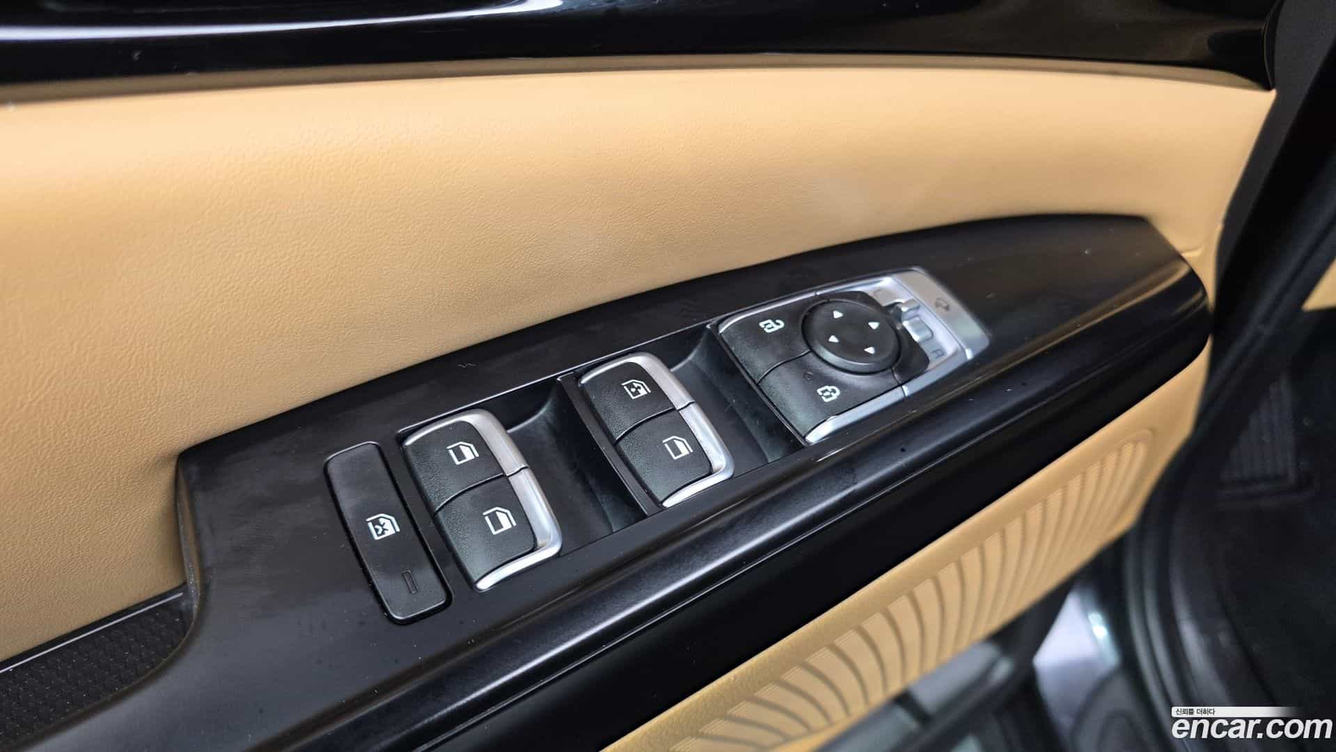 Canival Kia 2022.9-OPTION-016