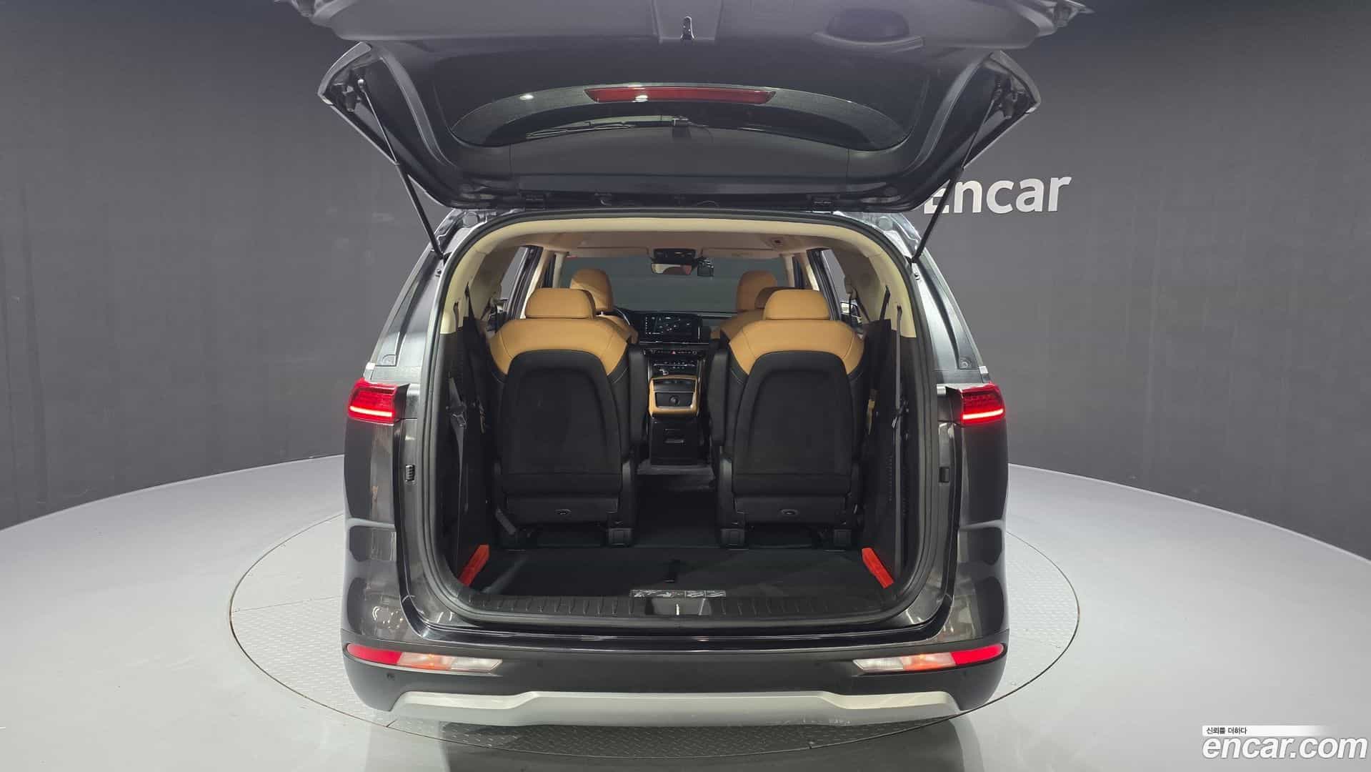 Canival Kia 2022.9-OPTION-024