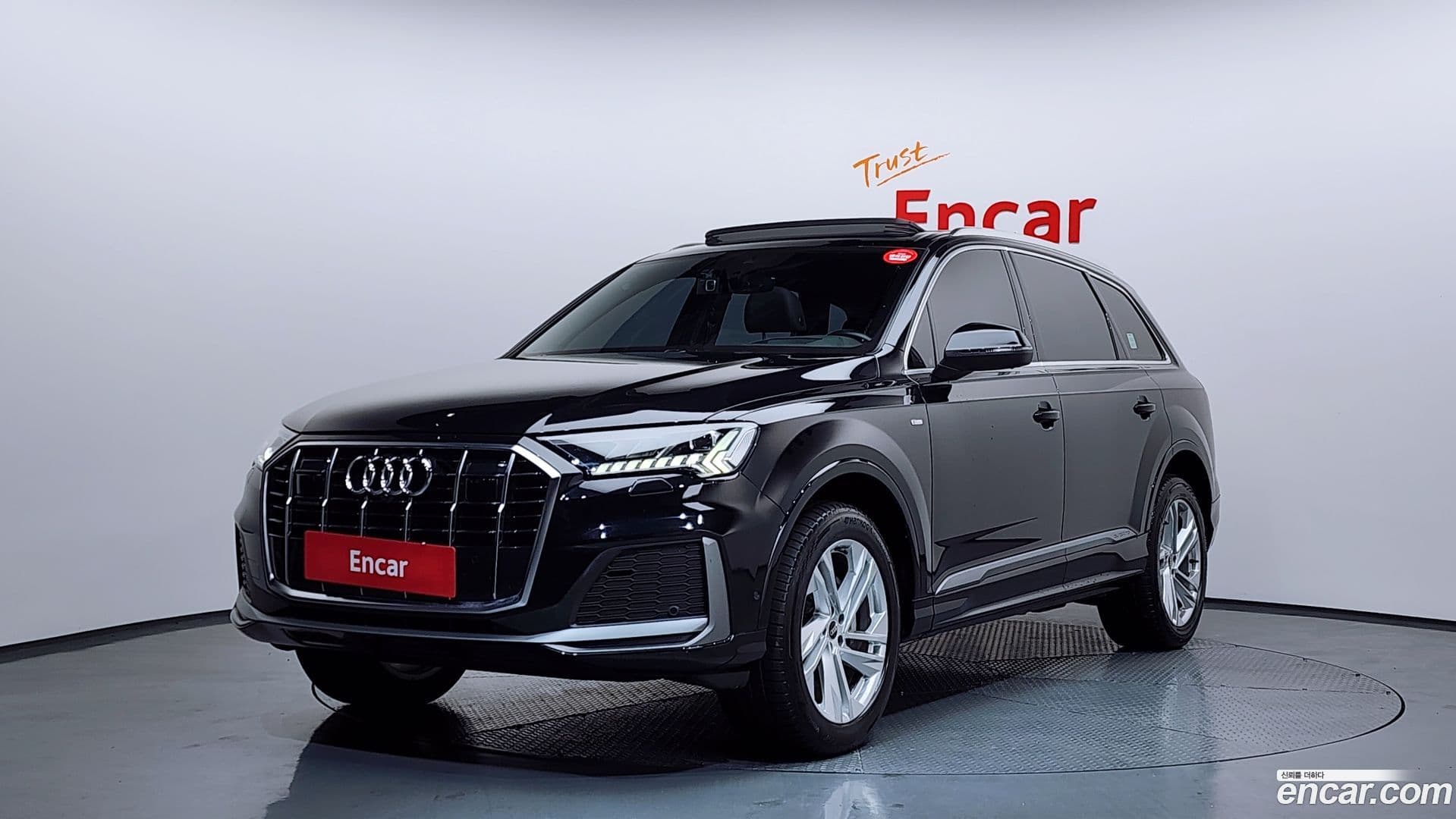Main__Slider__Photo:Q7 Audi 2021.9-0