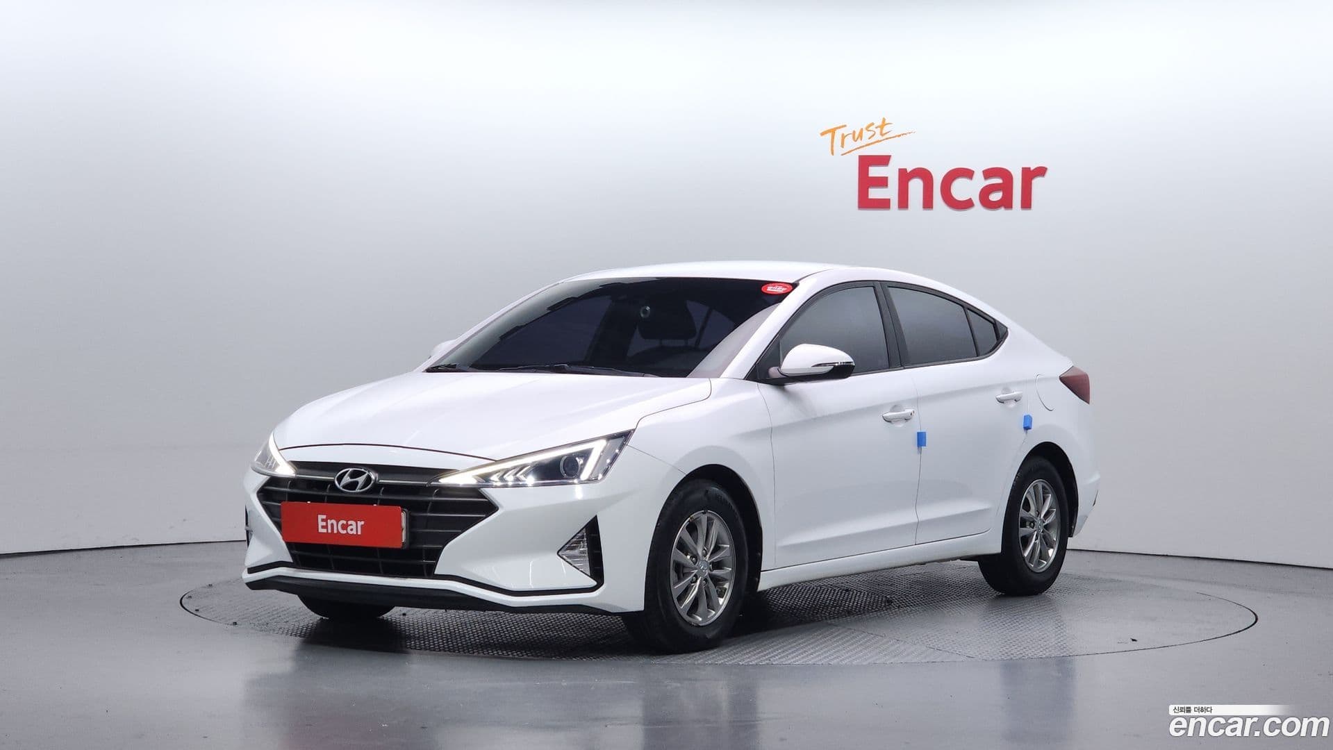 Main__Slider__Photo:AVANTE Hyundai 2019.1-0