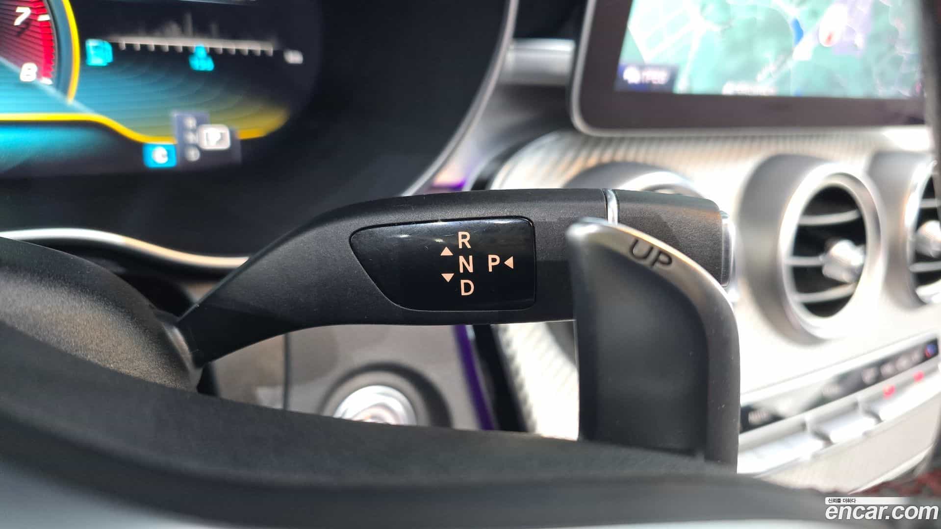C-Class Mercedes-Benz 2019.11-INNER-009