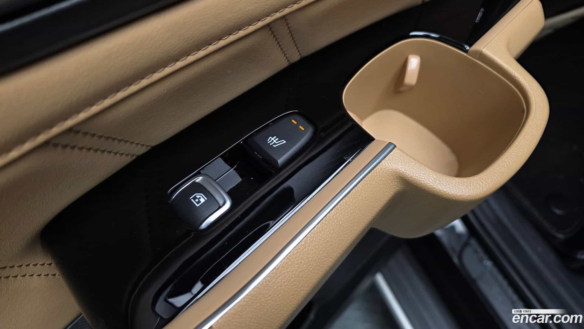 Sorento Kia 2022.8-OPTION-022