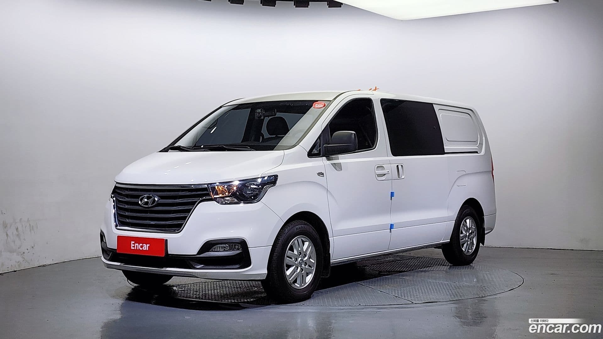Main__Slider__Photo:Starex Hyundai 2020.9-0