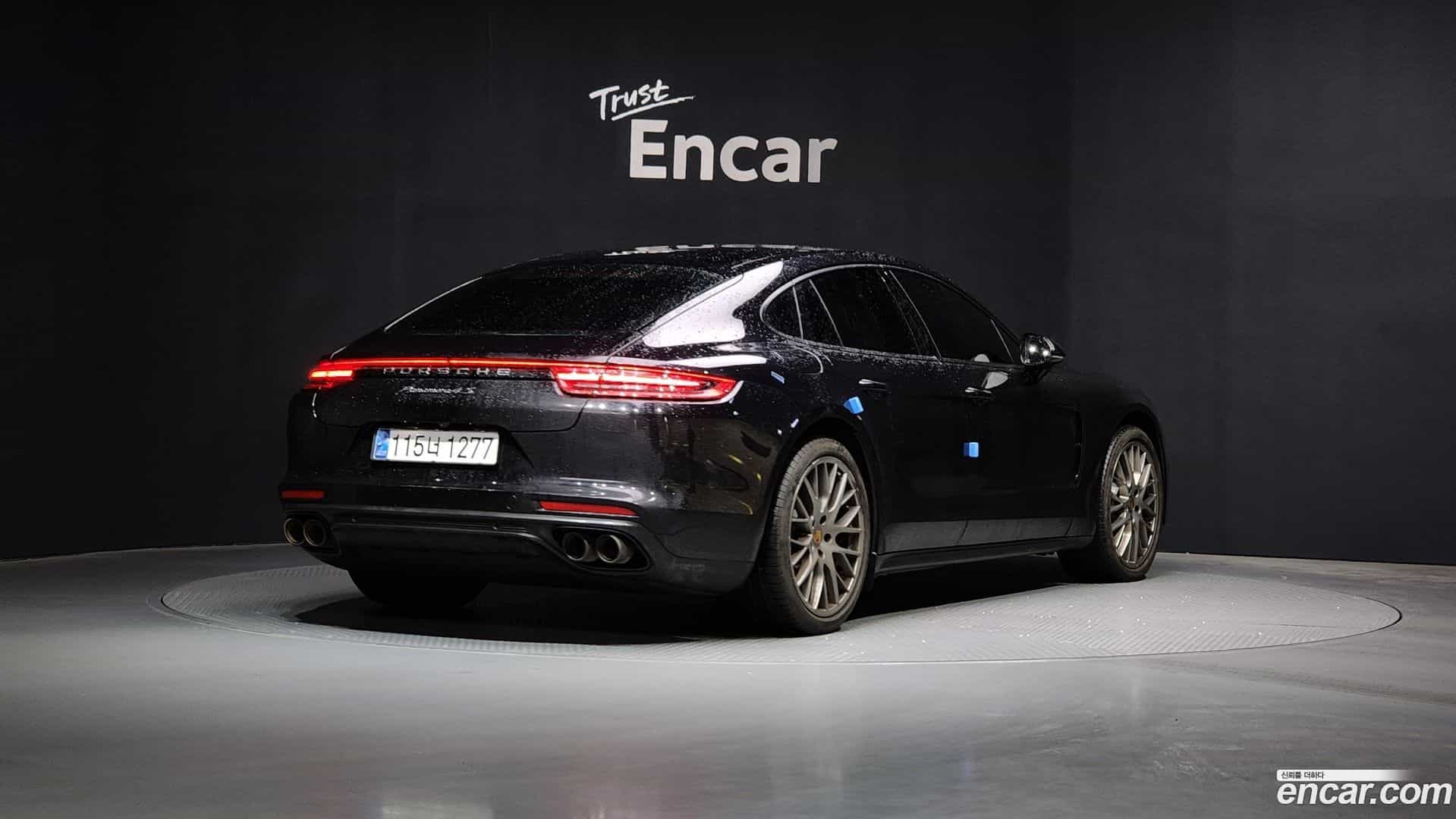 Panamera Porsche 2018.6-OUTER-002