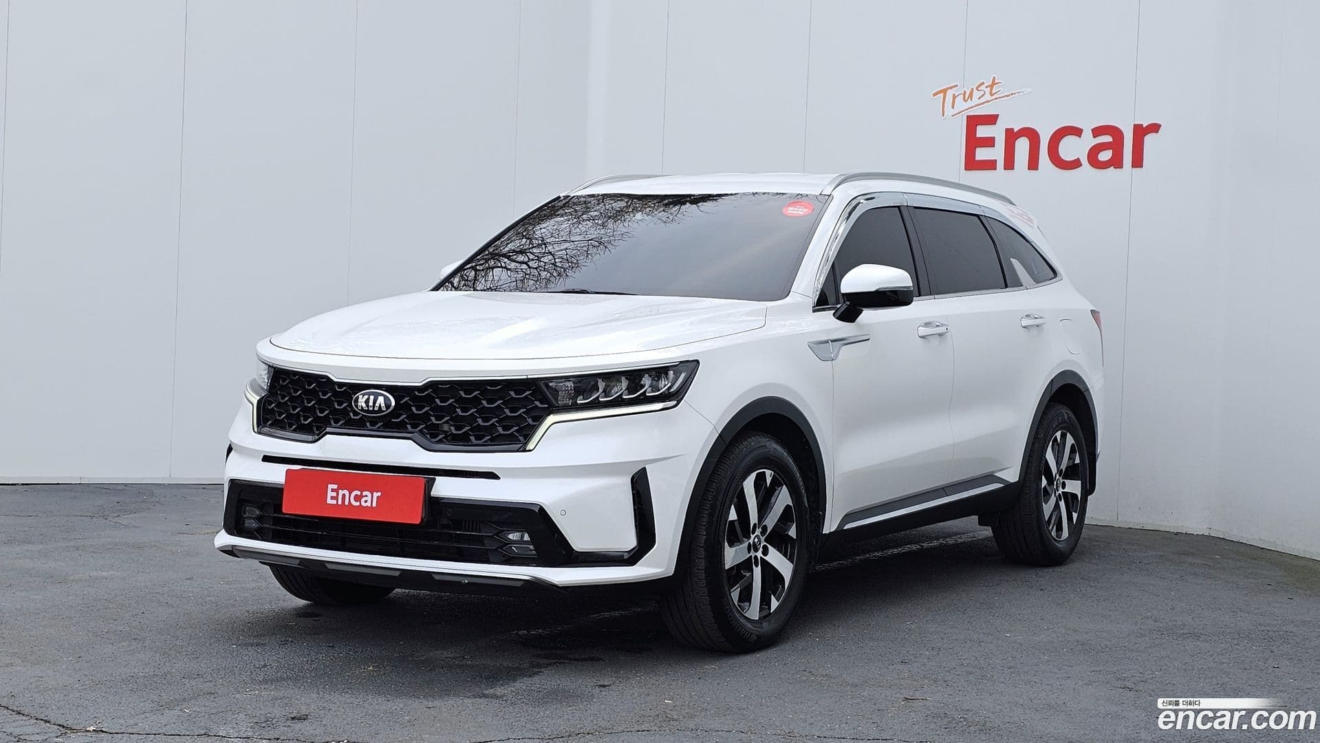 Main__Slider__Photo:Sorento Kia 2020.3-0
