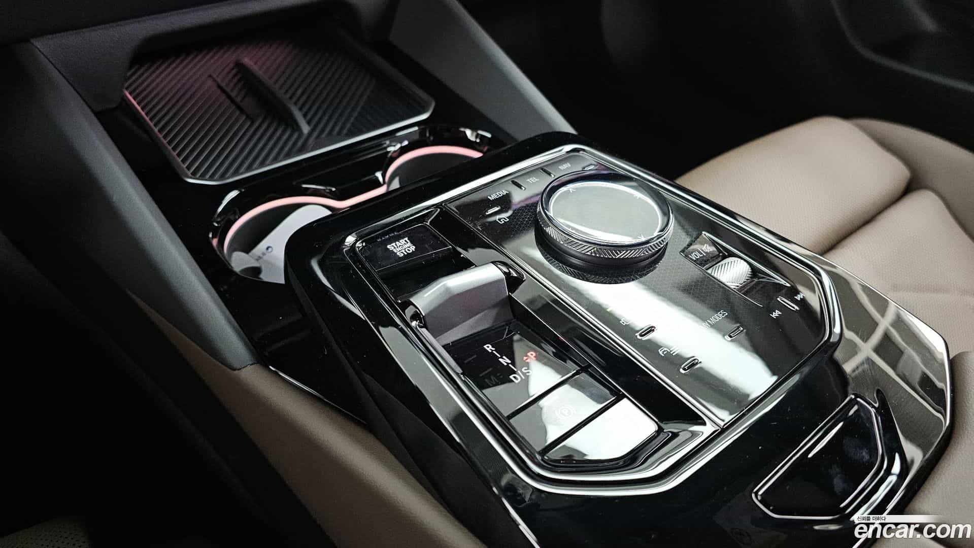 5-Series BMW 2025.10-INNER-009