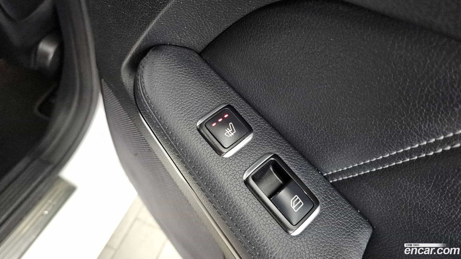 E-Class Mercedes-Benz 2015.4-OPTION-023
