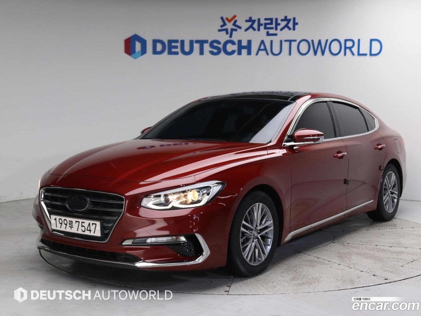 Main__Slider__Photo:Grandeur Hyundai 2017.7-0