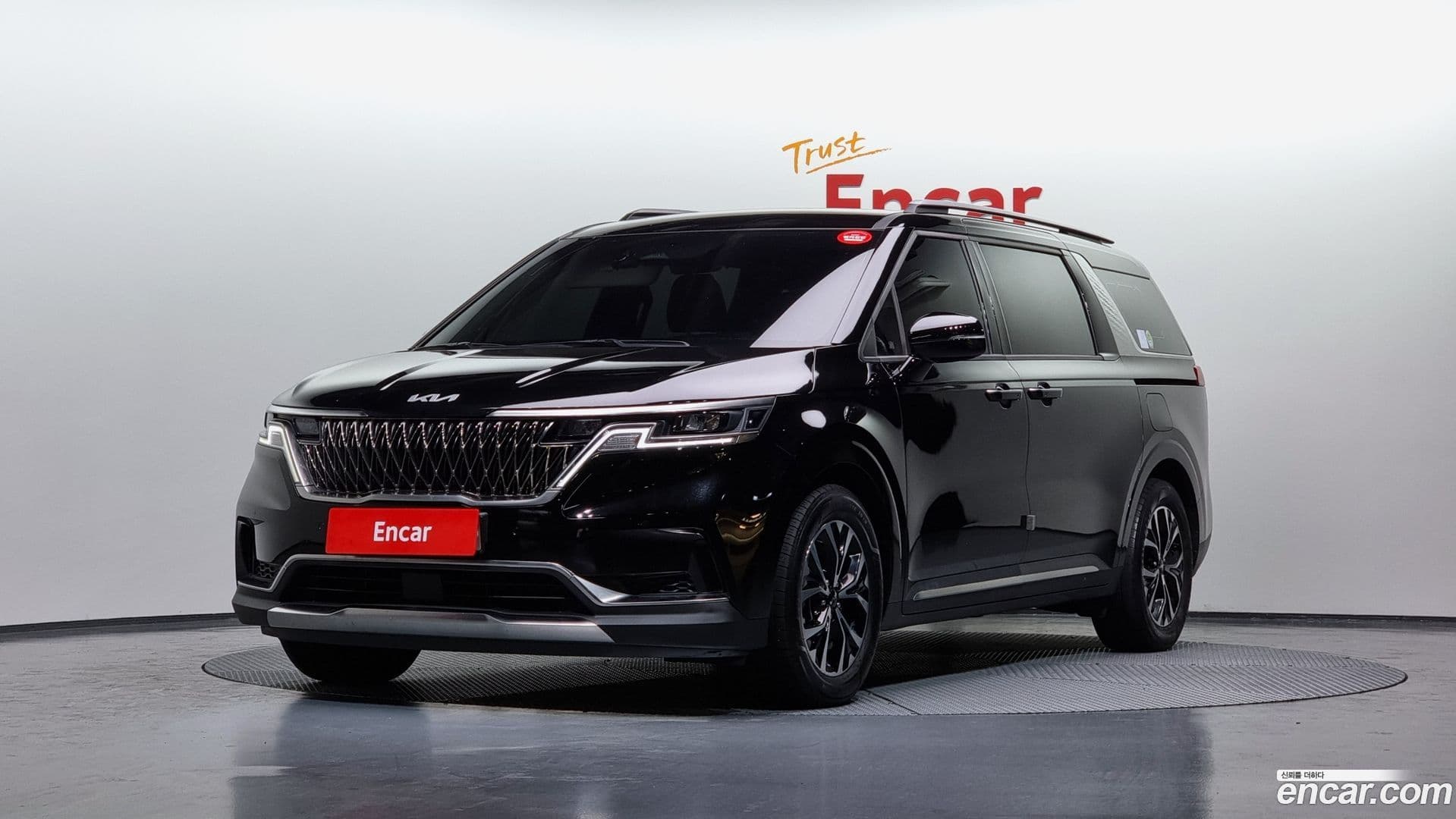 Main__Slider__Photo:Canival Kia 2022.0-0