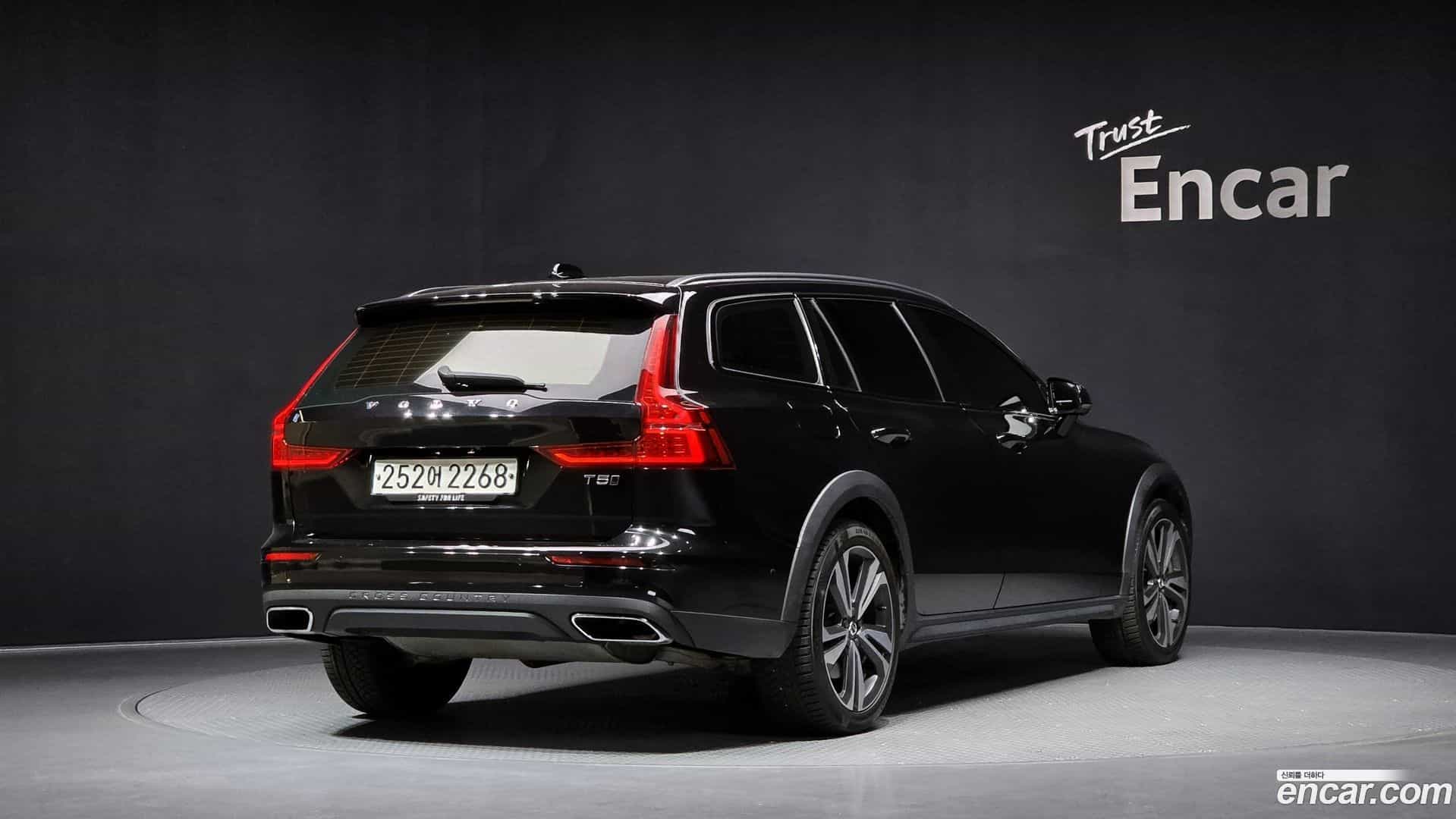 V60 Volvo 2020.0-OUTER-002