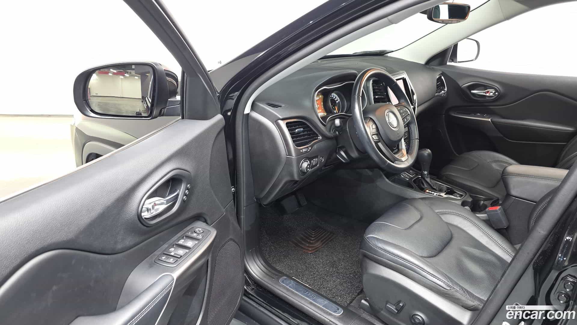 Cherokee Jeep 2021.7-OPTION-015