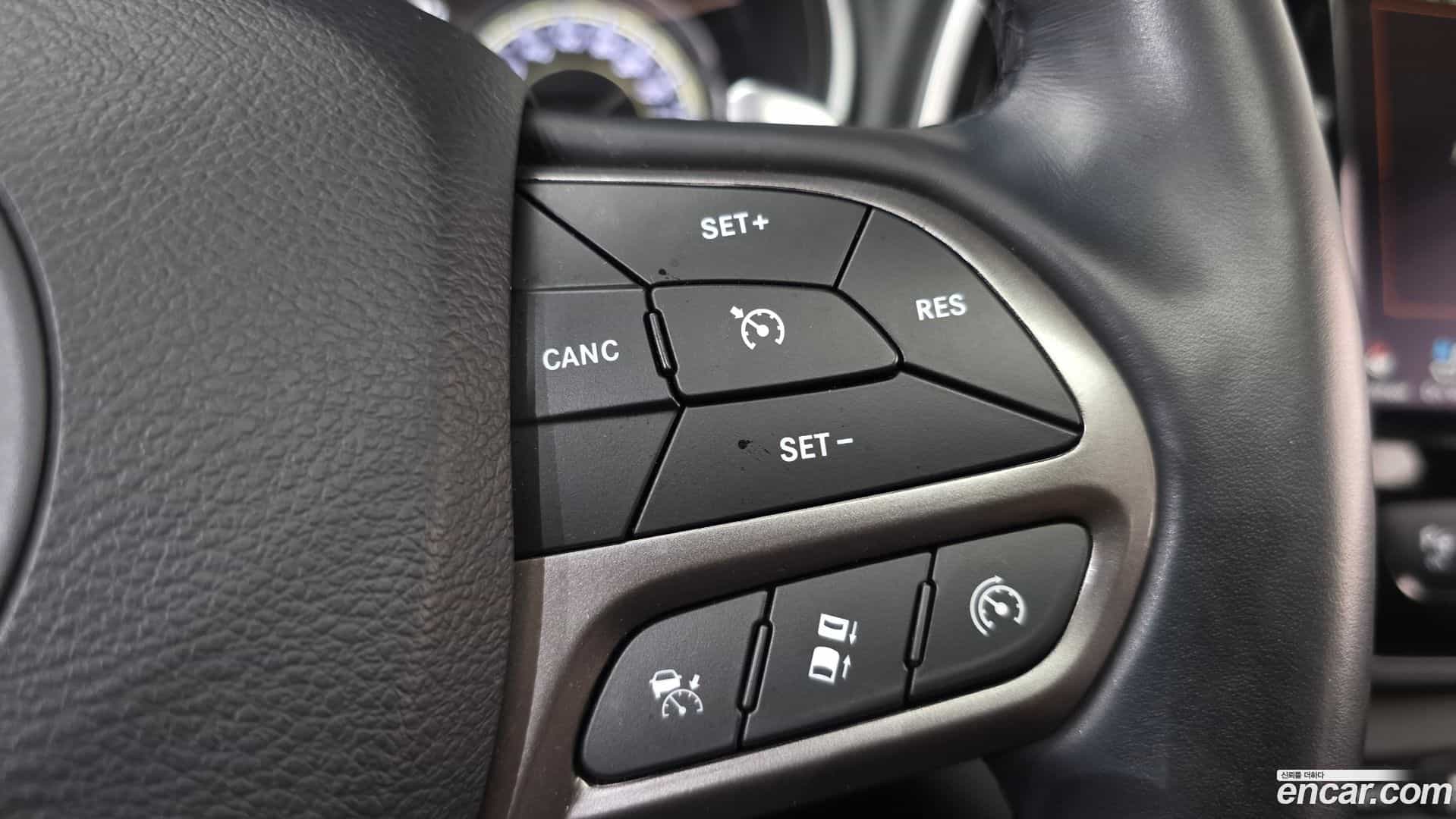 Cherokee Jeep 2021.7-OPTION-023