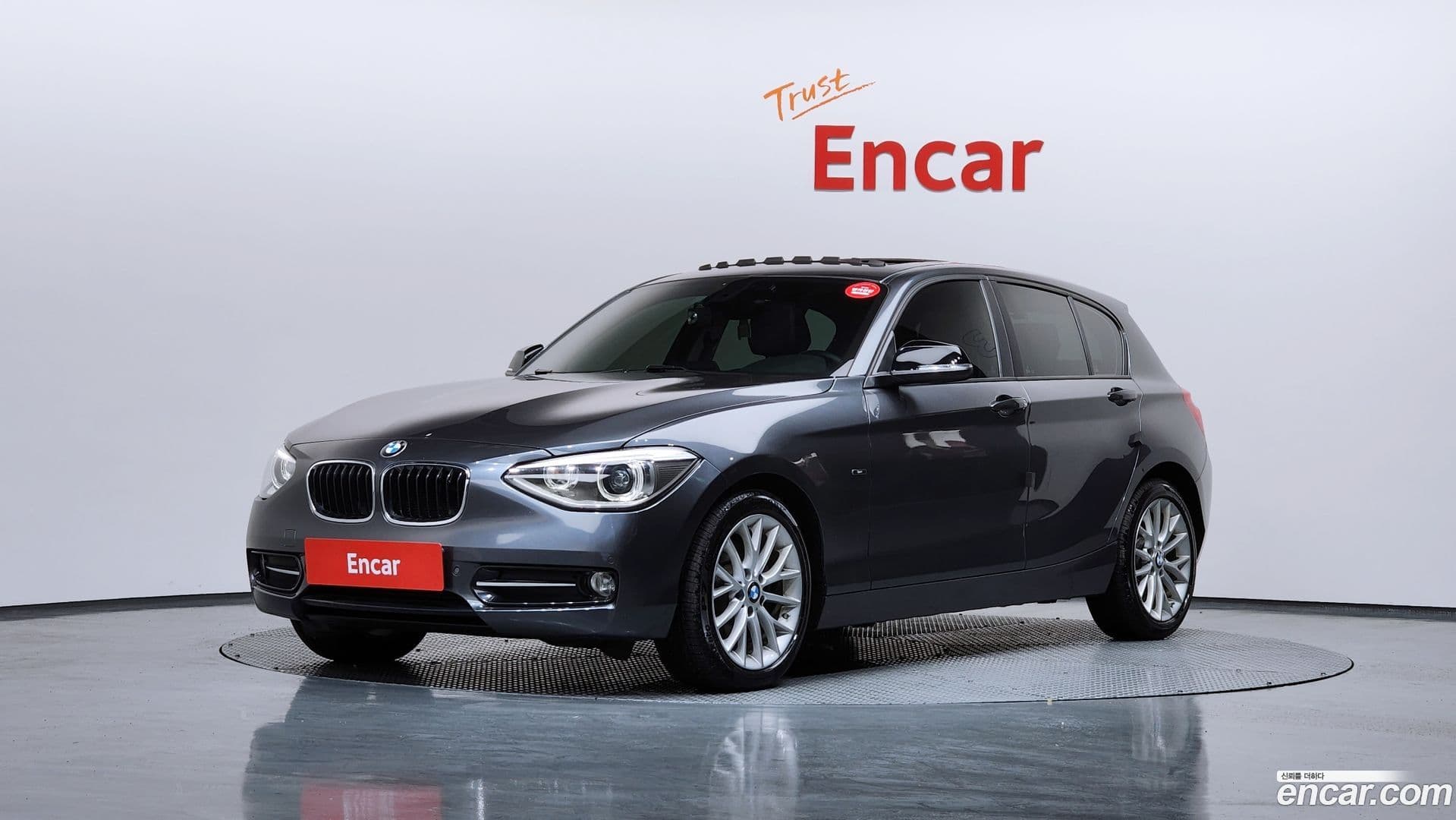 Main__Slider__Photo:1-Series BMW 2014.11-0