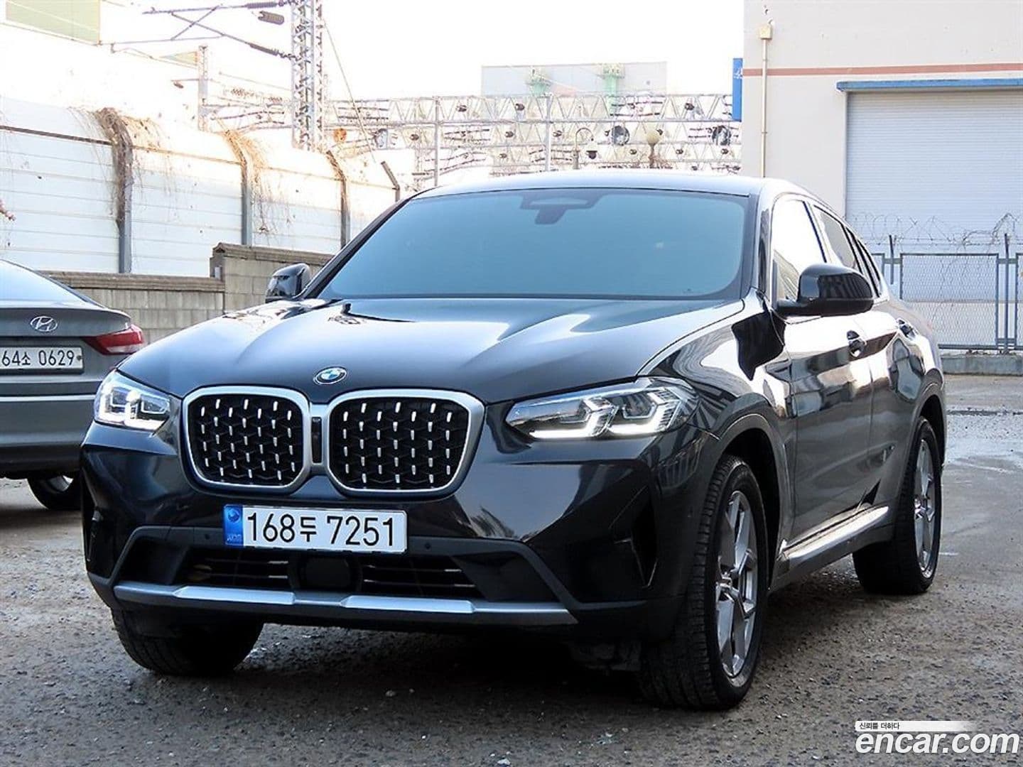 Main__Slider__Photo:X4 BMW 2023.5-0