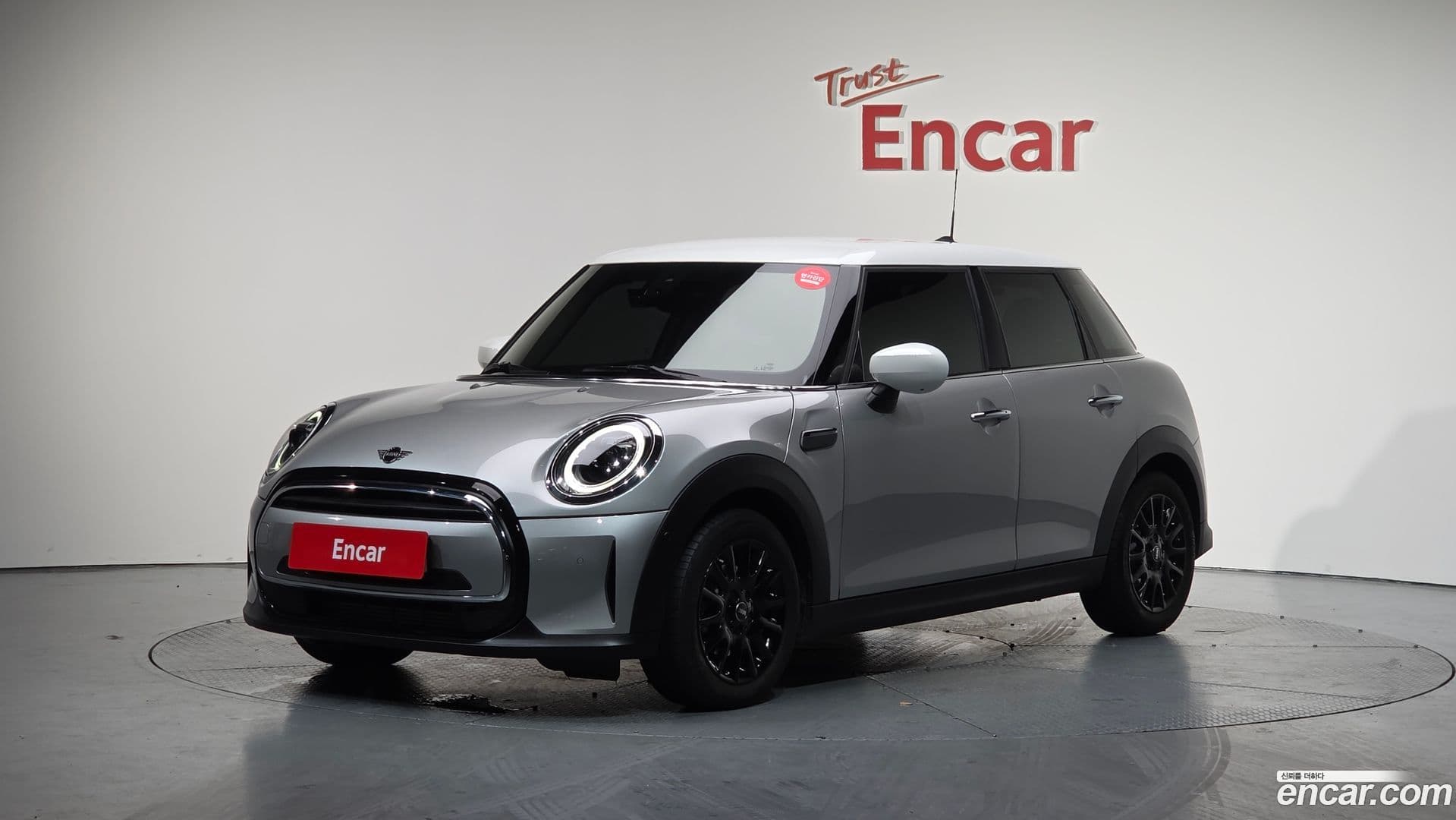 Main__Slider__Photo:Cooper Mini 2024.0-0