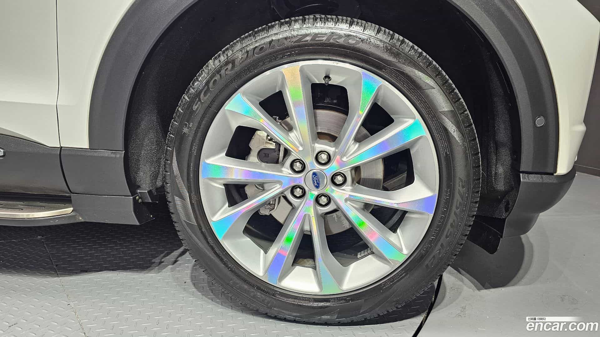 Explorer Ford 2022.11-OPTION-023