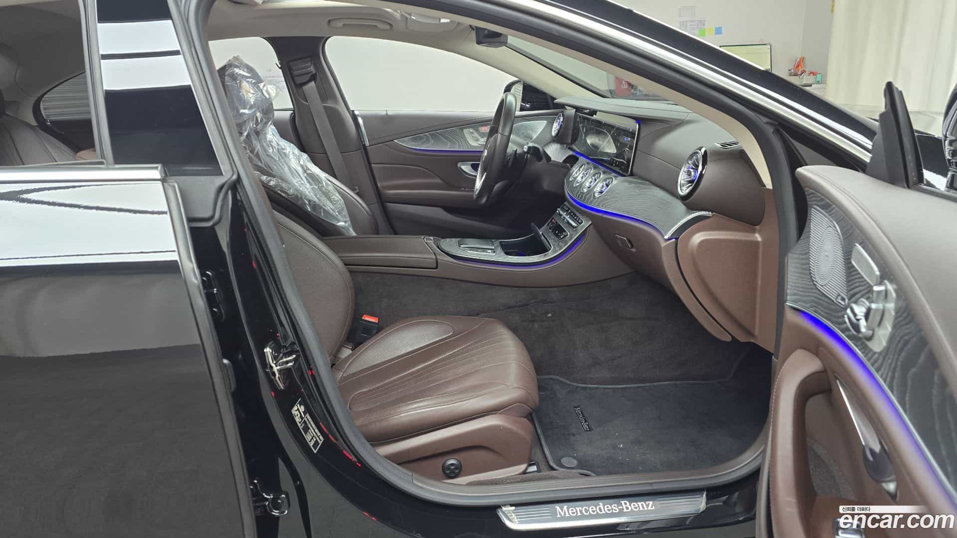 CLS-Class Mercedes-Benz 2020.10-OPTION-015