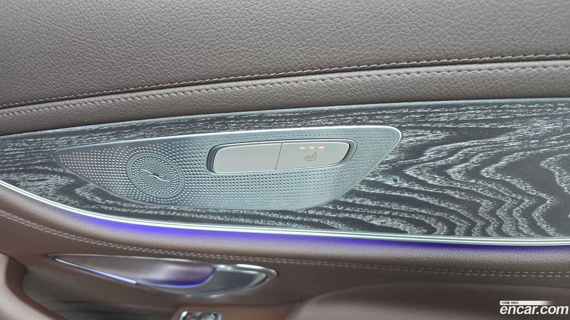 CLS-Class Mercedes-Benz 2020.10-OPTION-022