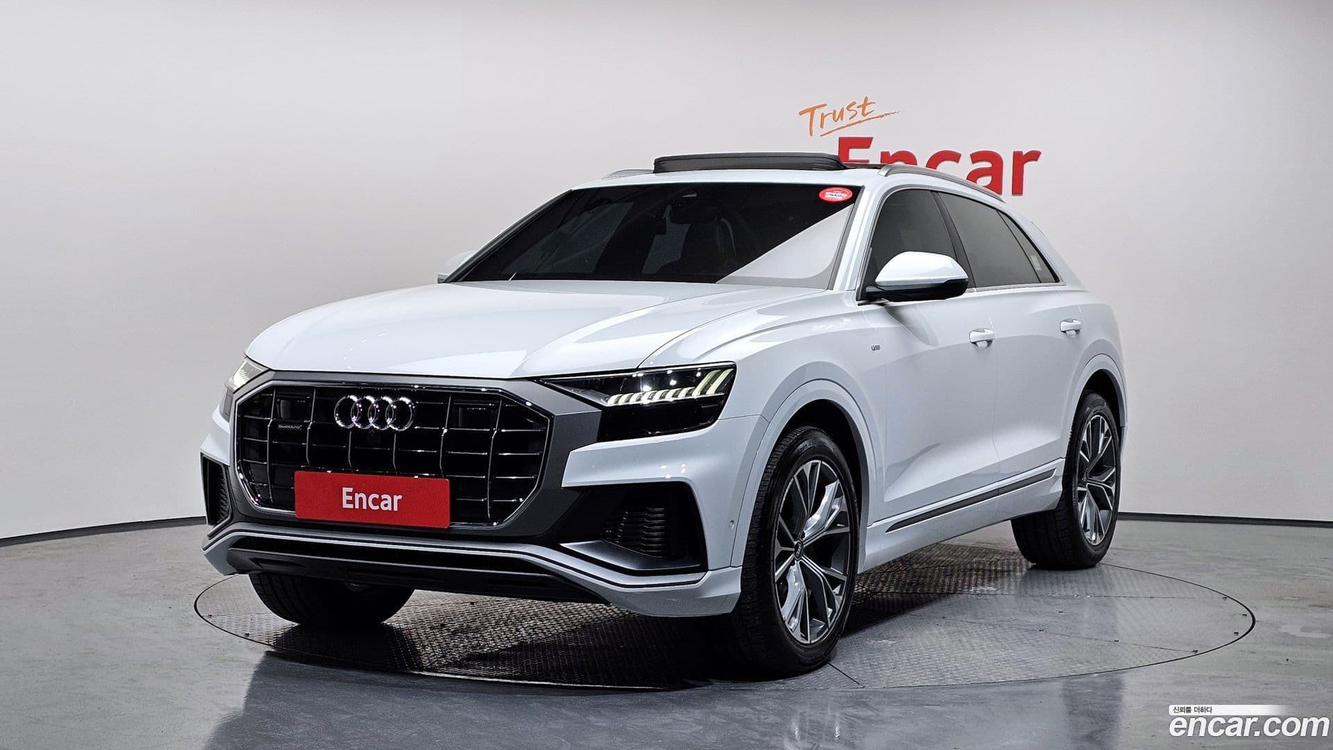 Main__Slider__Photo:Q8 Audi 2020.11-0