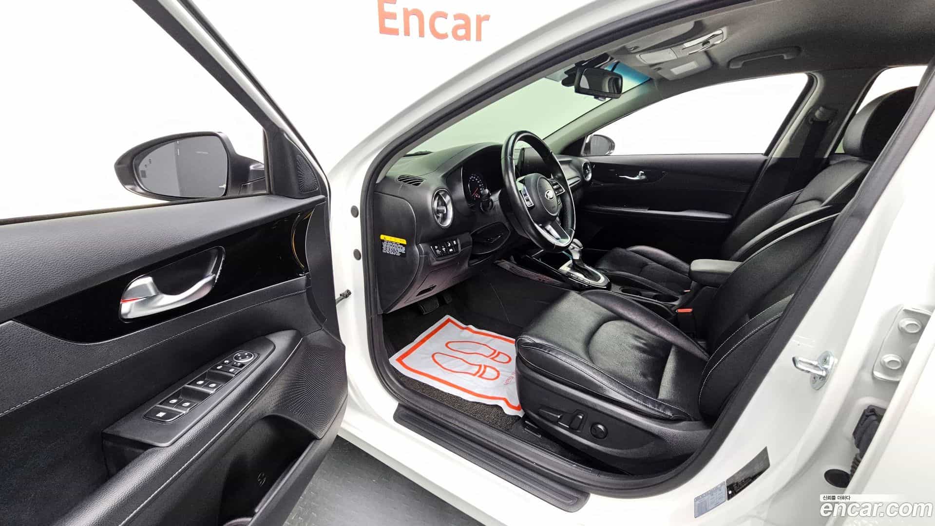 K3 Kia 2021.1-INNER-010