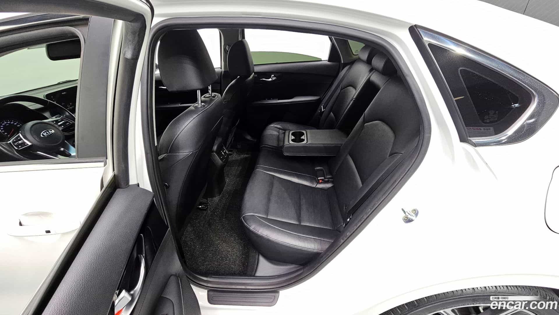K3 Kia 2021.1-OPTION-015