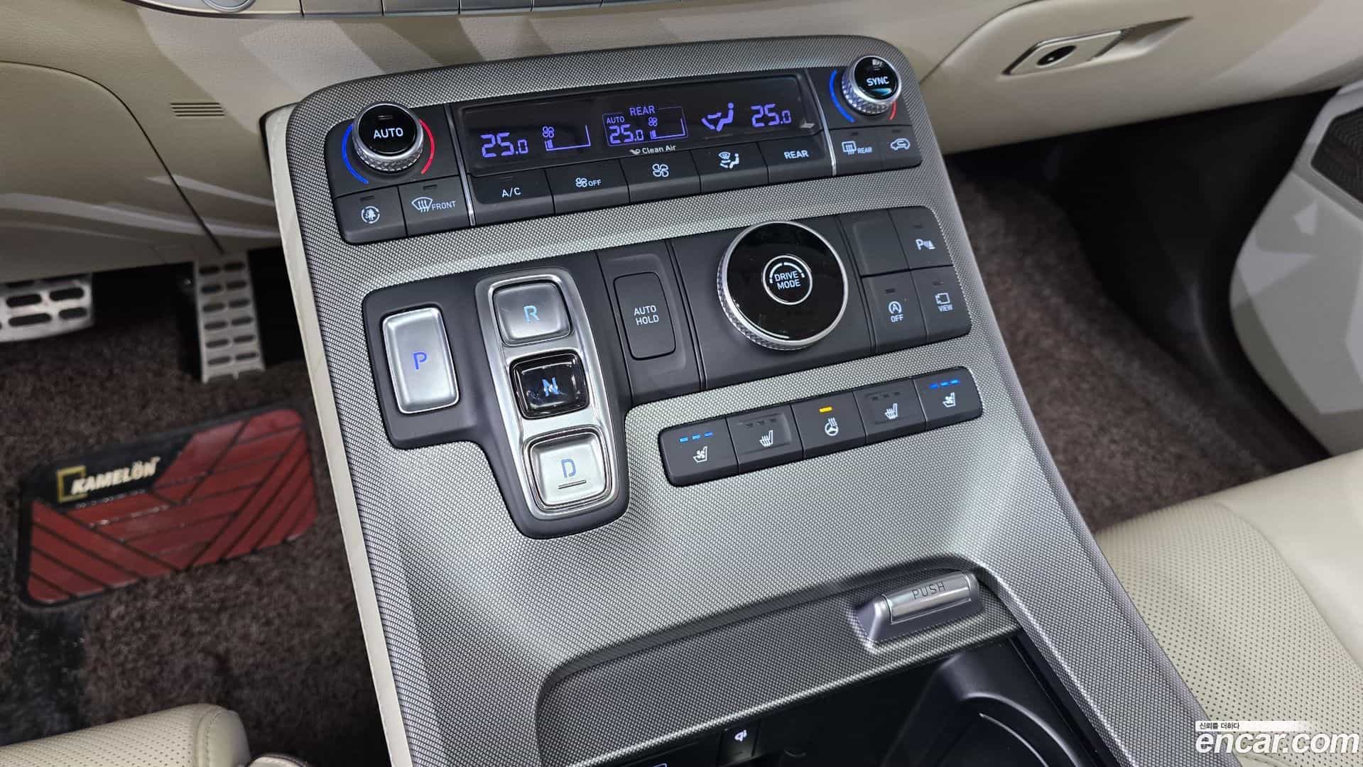 Palisade Hyundai 2021.1-INNER-009