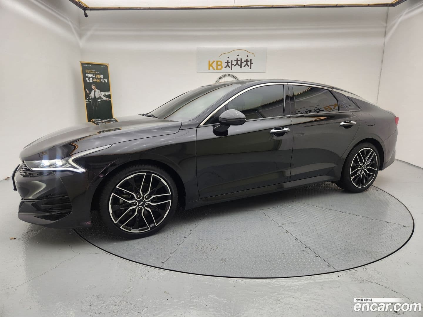 Main__Slider__Photo:K5 Kia 2023.8-0