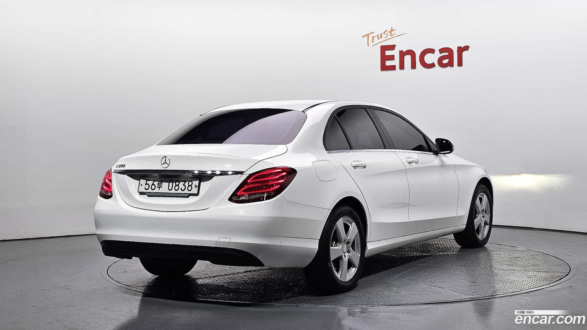 C-Class Mercedes-Benz 2015.9-OUTER-002