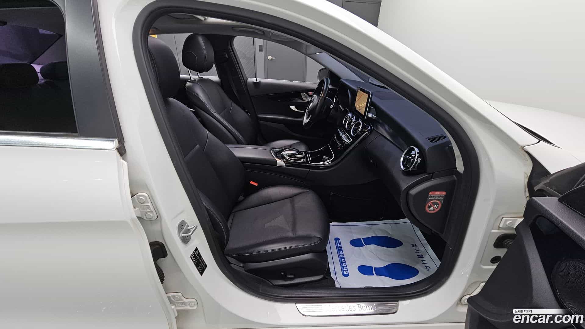 C-Class Mercedes-Benz 2015.9-OPTION-016