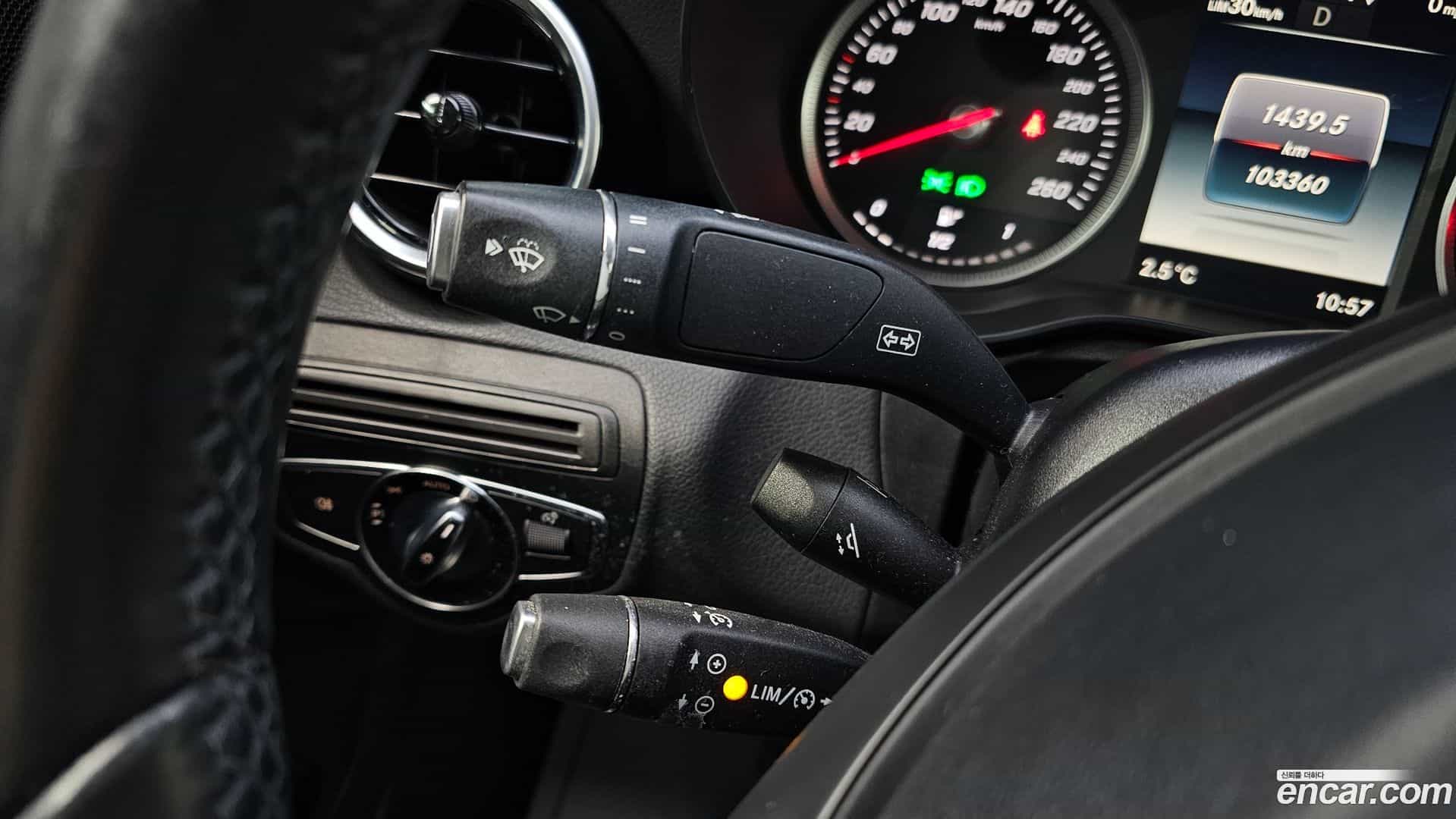 C-Class Mercedes-Benz 2015.9-OPTION-020