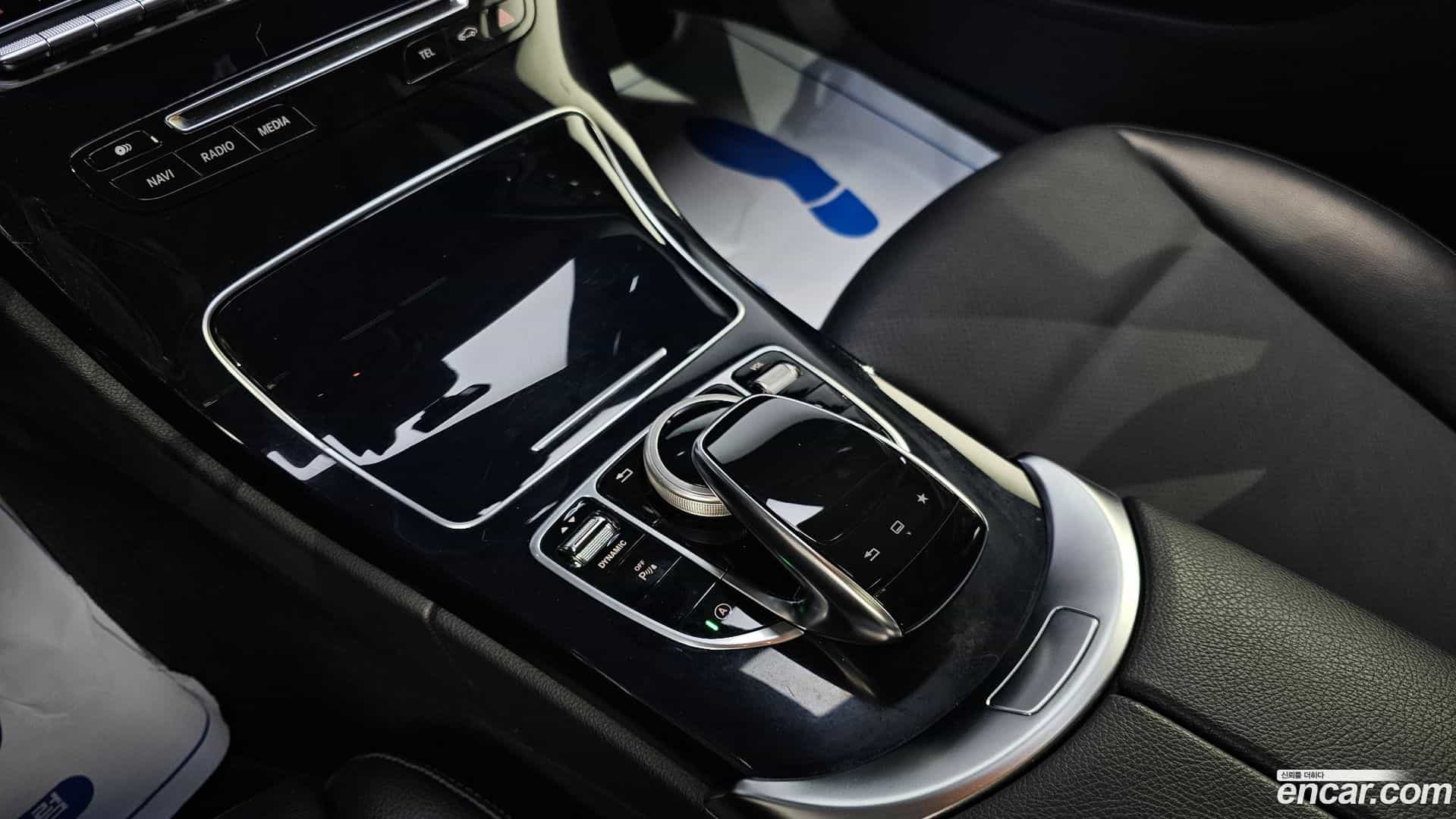 C-Class Mercedes-Benz 2015.9-OPTION-023