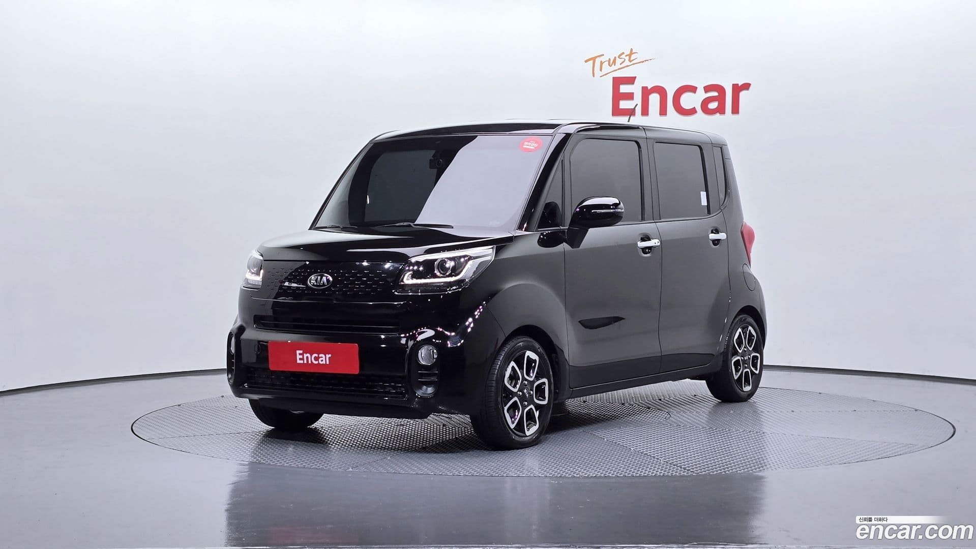 Main__Slider__Photo:RAY Kia 2018.6-0