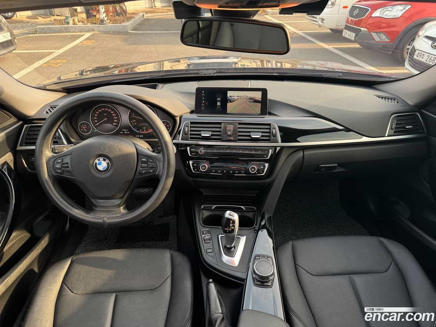 Gran Turismo BMW 2018.1-INNER-007