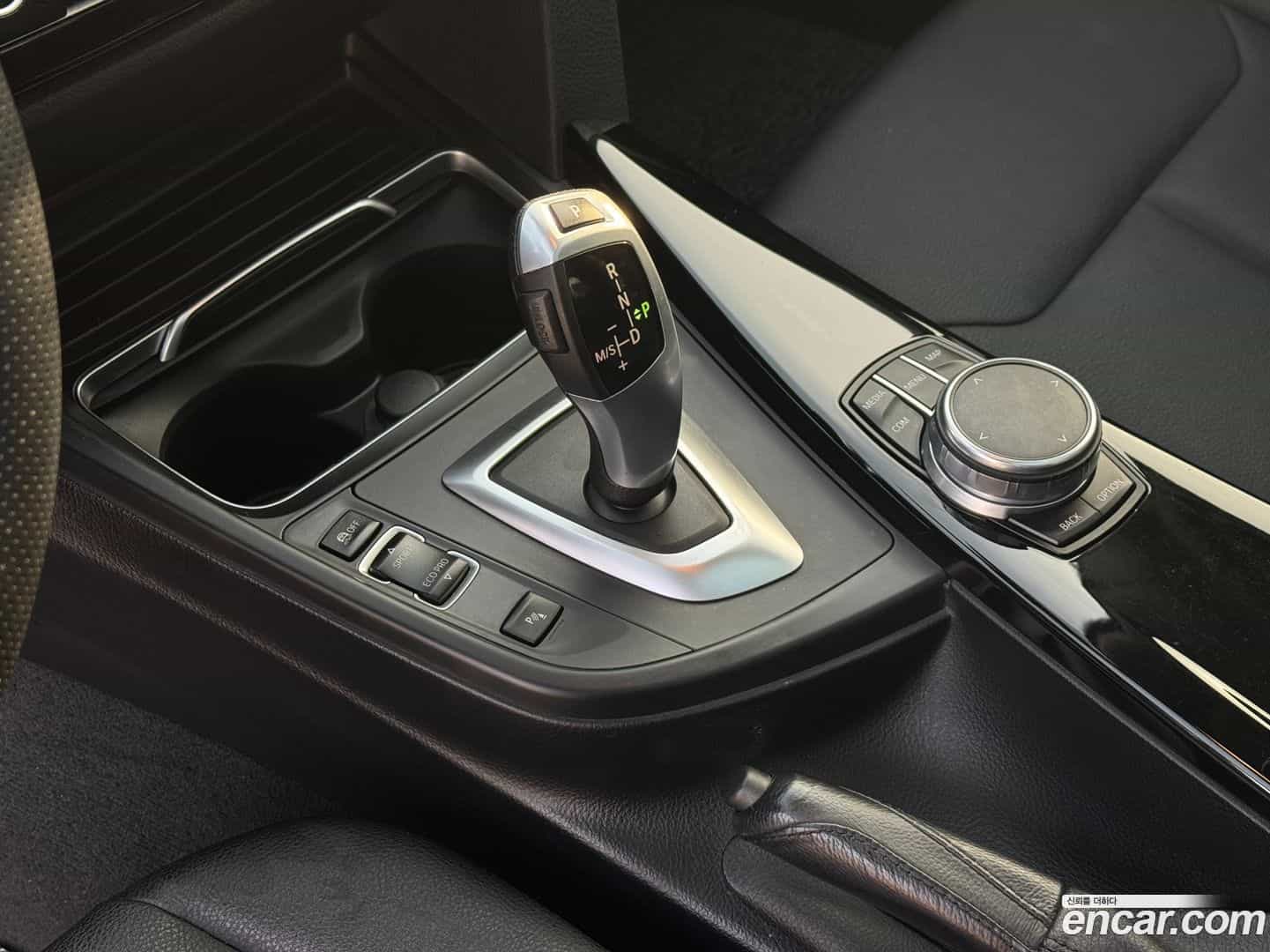 Gran Turismo BMW 2018.1-INNER-009