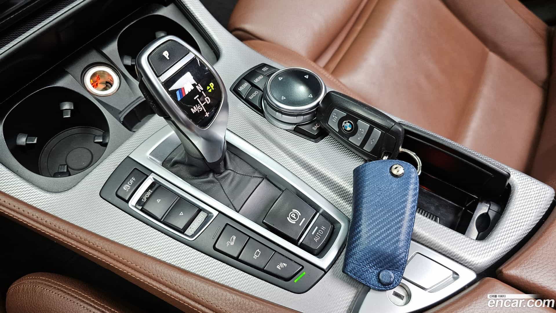 5-Series BMW 2014.8-INNER-009