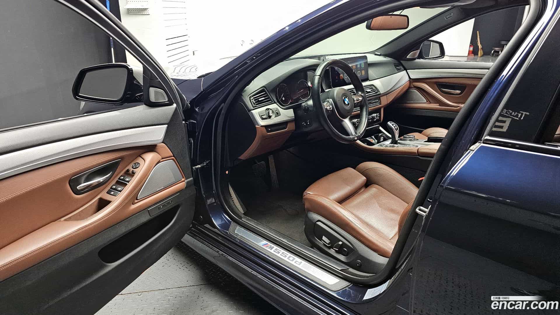 5-Series BMW 2014.8-INNER-010