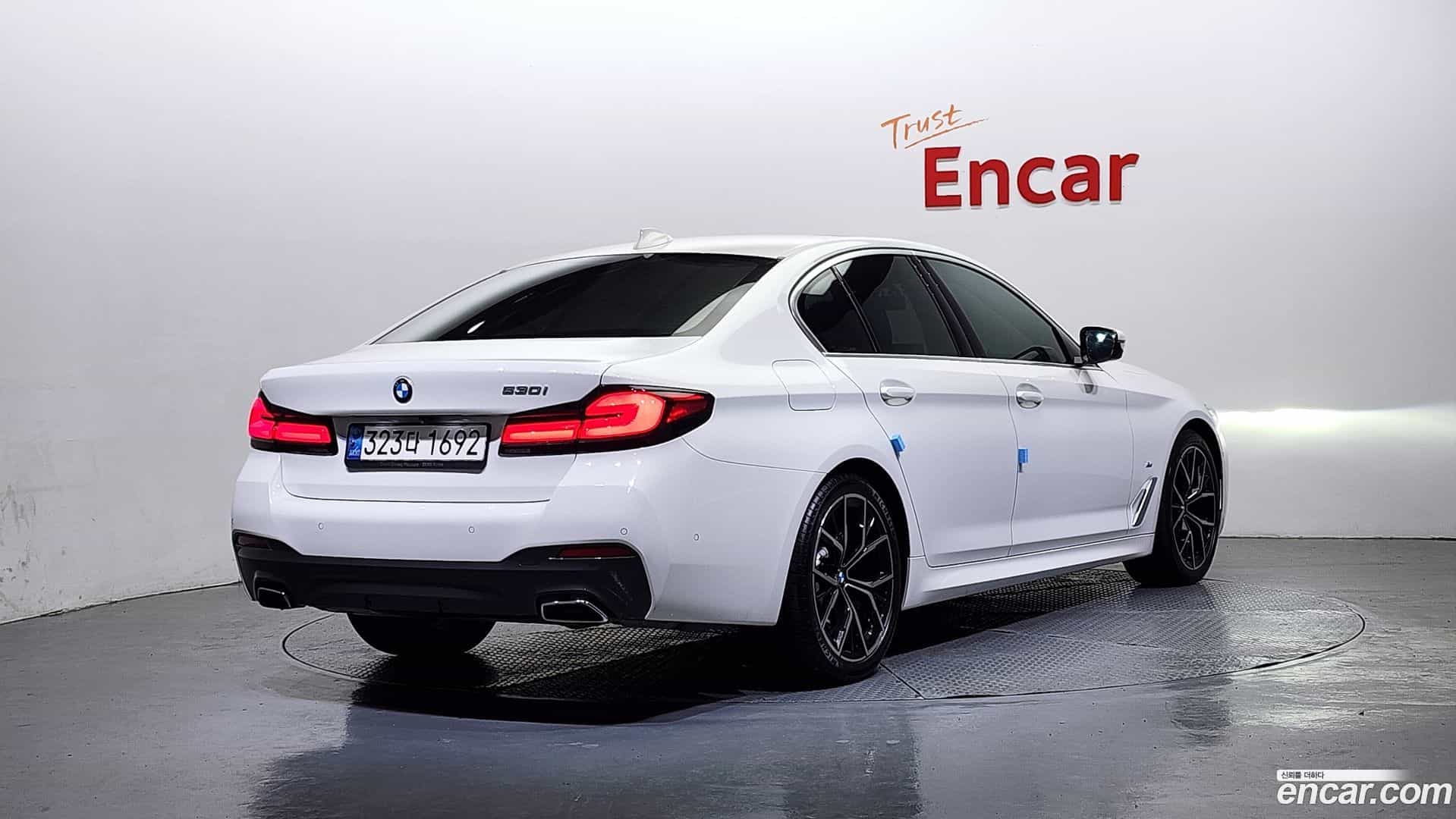 5-Series BMW 2022.2-OUTER-002