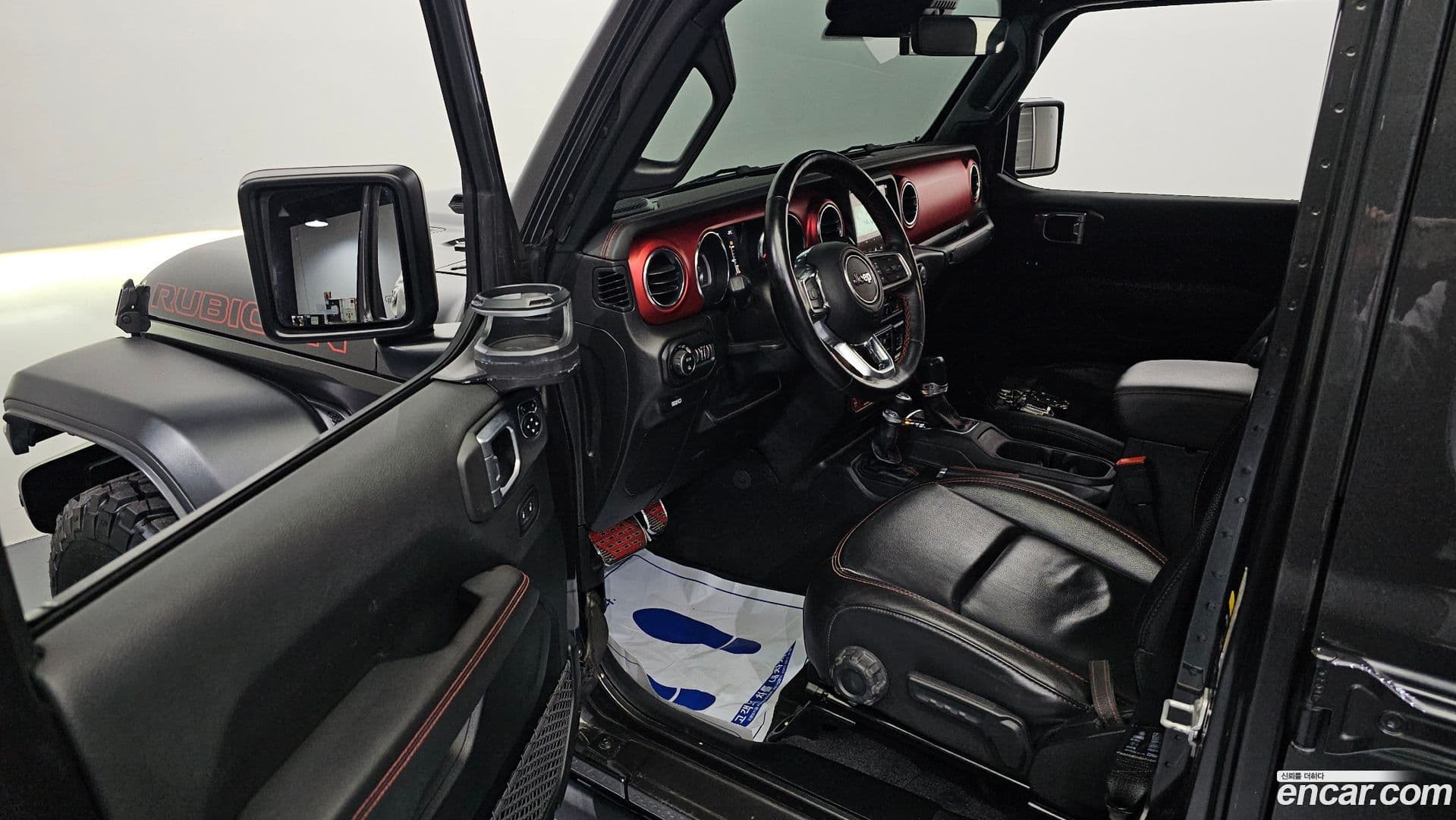 Main__Slider__Photo:Gladiator Jeep 2021.2-9