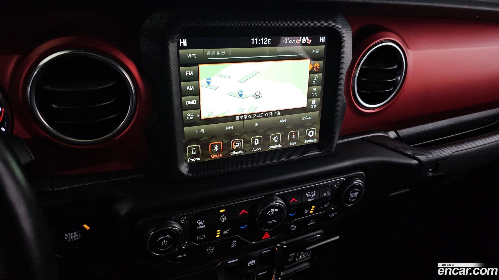 Main__Slider__Photo:Gladiator Jeep 2021.2-16