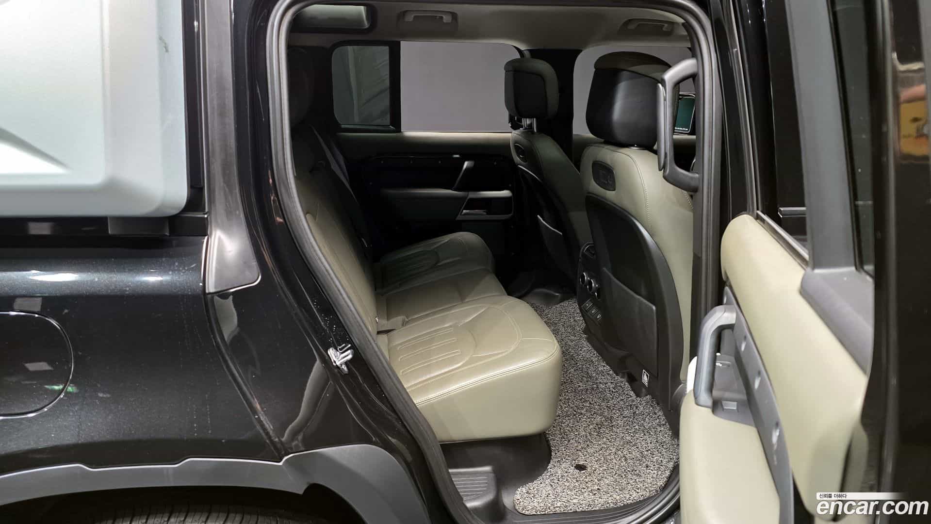Defender Land Rover 2021.7-OPTION-016