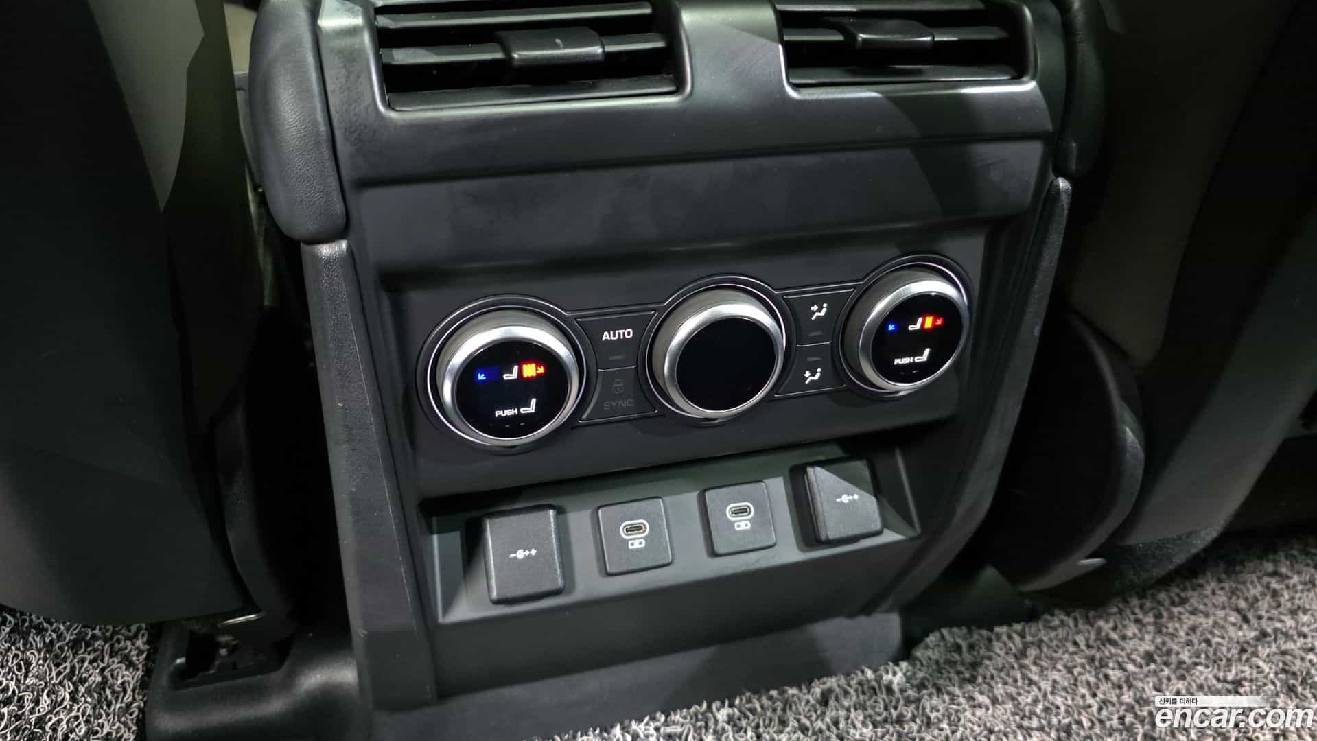 Defender Land Rover 2021.7-OPTION-023