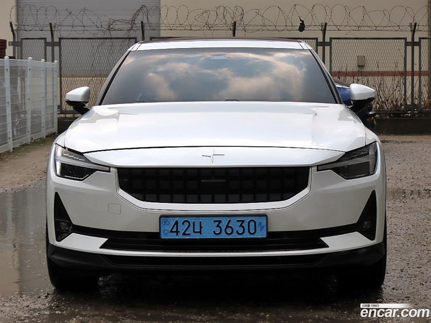 Main__Slider__Photo:Polestar 2 Polestar 2022.11-0