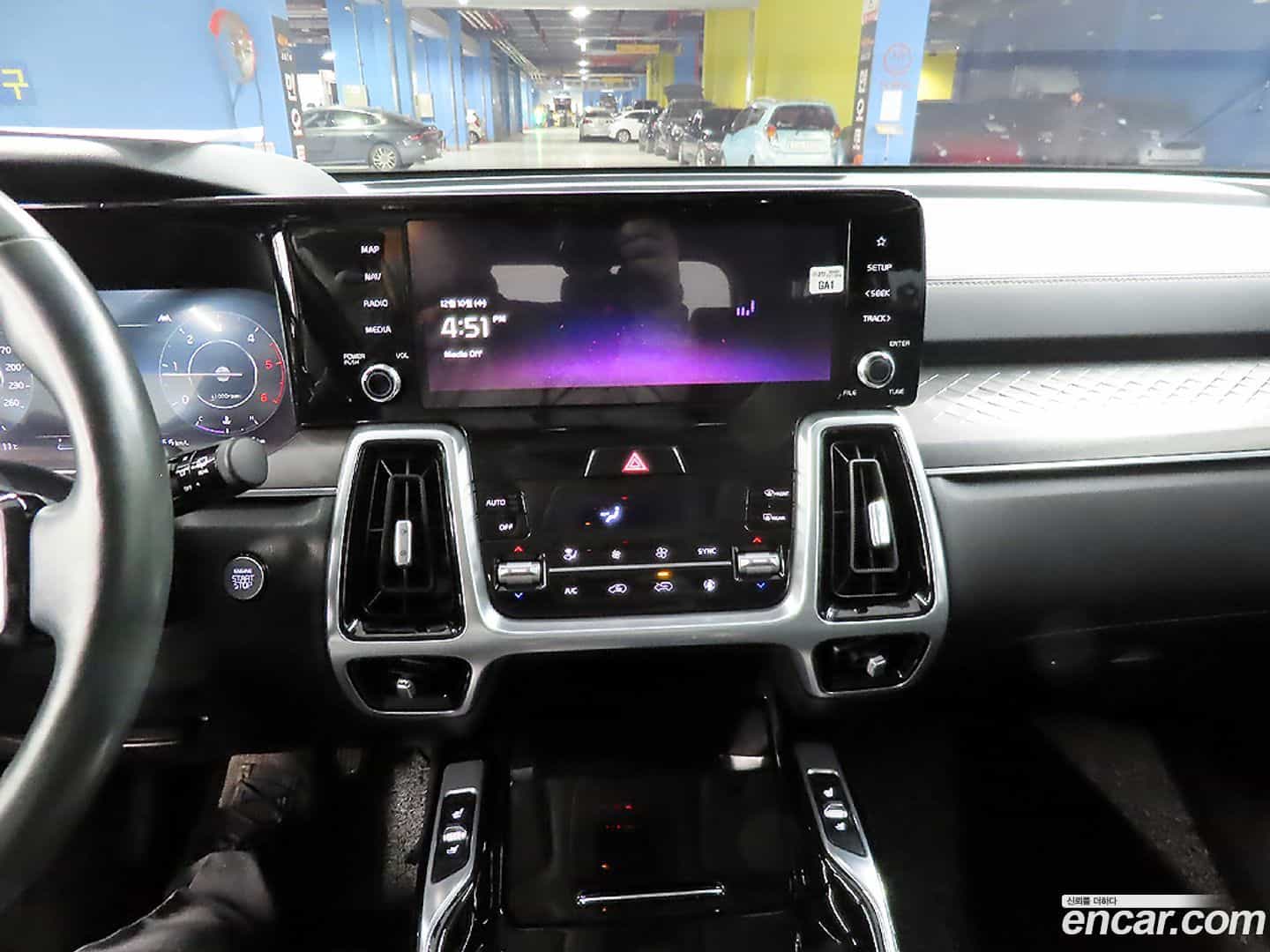 Sorento Kia 2020.3-OPTION-016