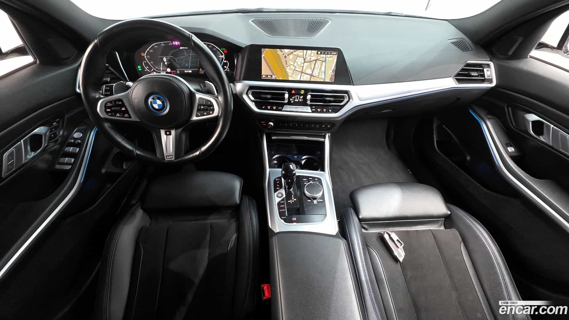 3-Series BMW 2022.2-INNER-007
