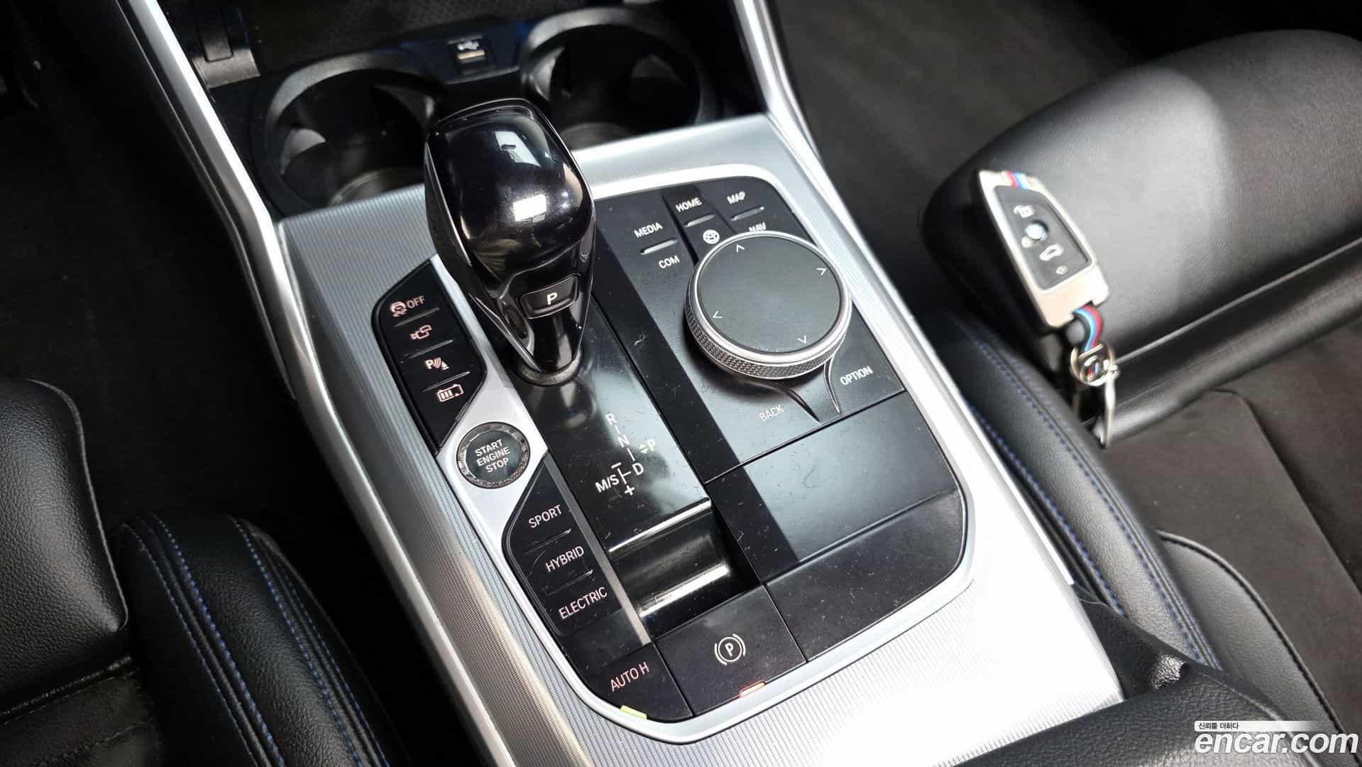 3-Series BMW 2022.2-INNER-009