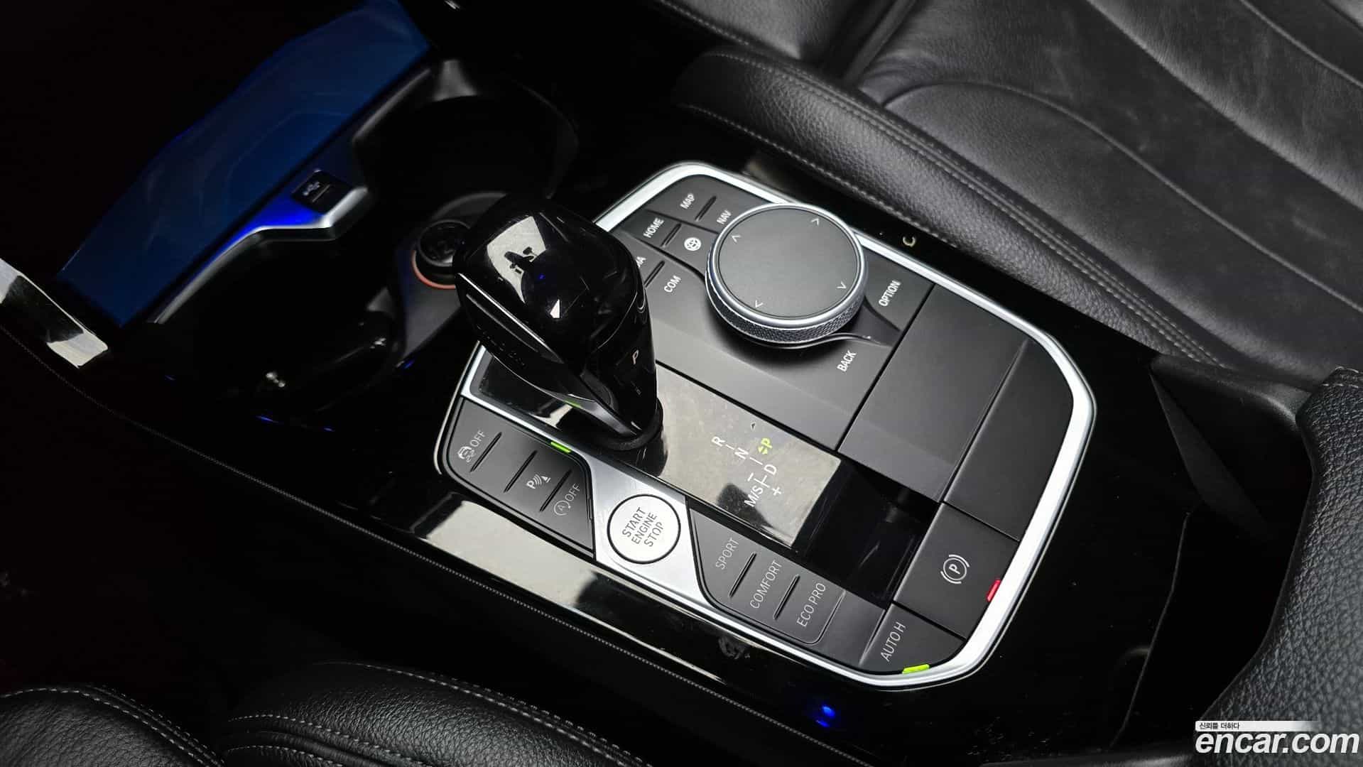 1-Series BMW 2022.2-INNER-009