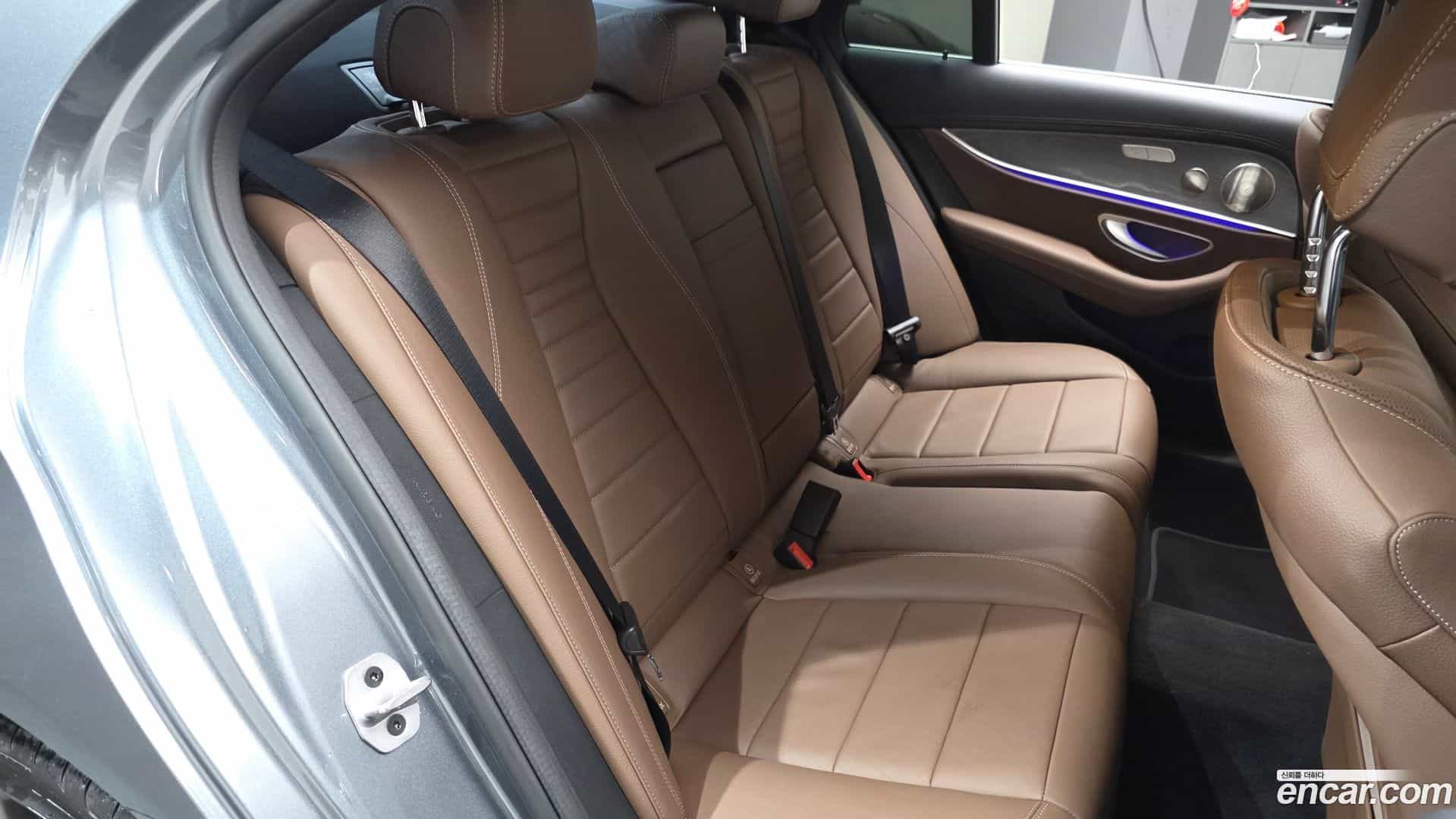 E-Class Mercedes-Benz 2023.0-OPTION-016